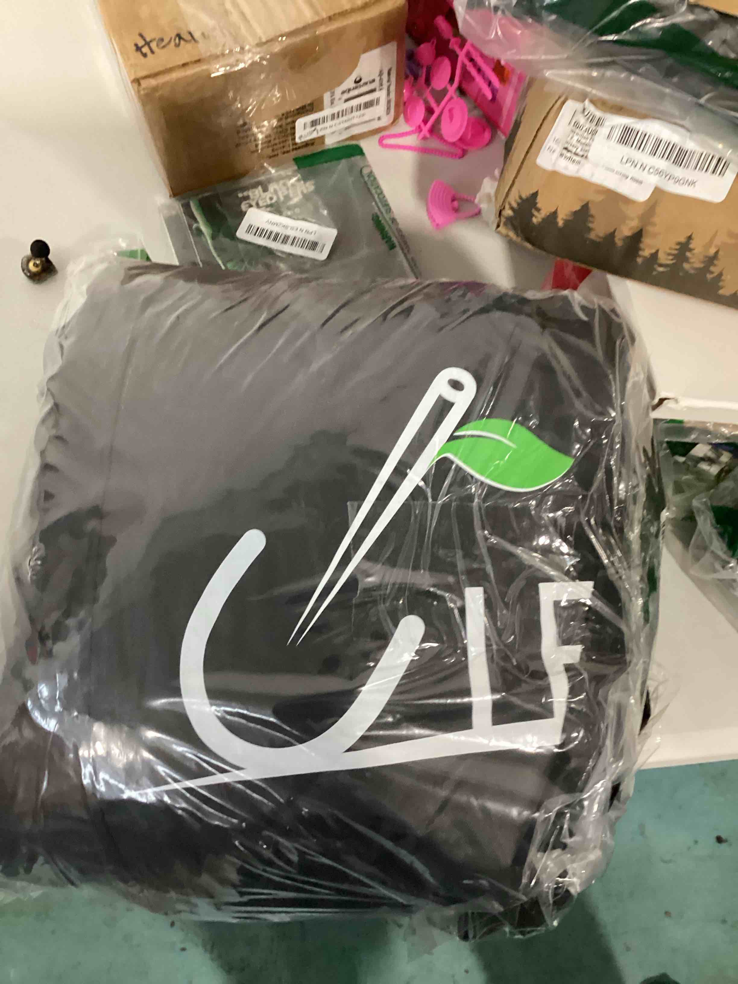 https://s3.amazonaws.com/lotting-images-prod/NonstopDeals/TEA2146409_1751500943135.jpeg