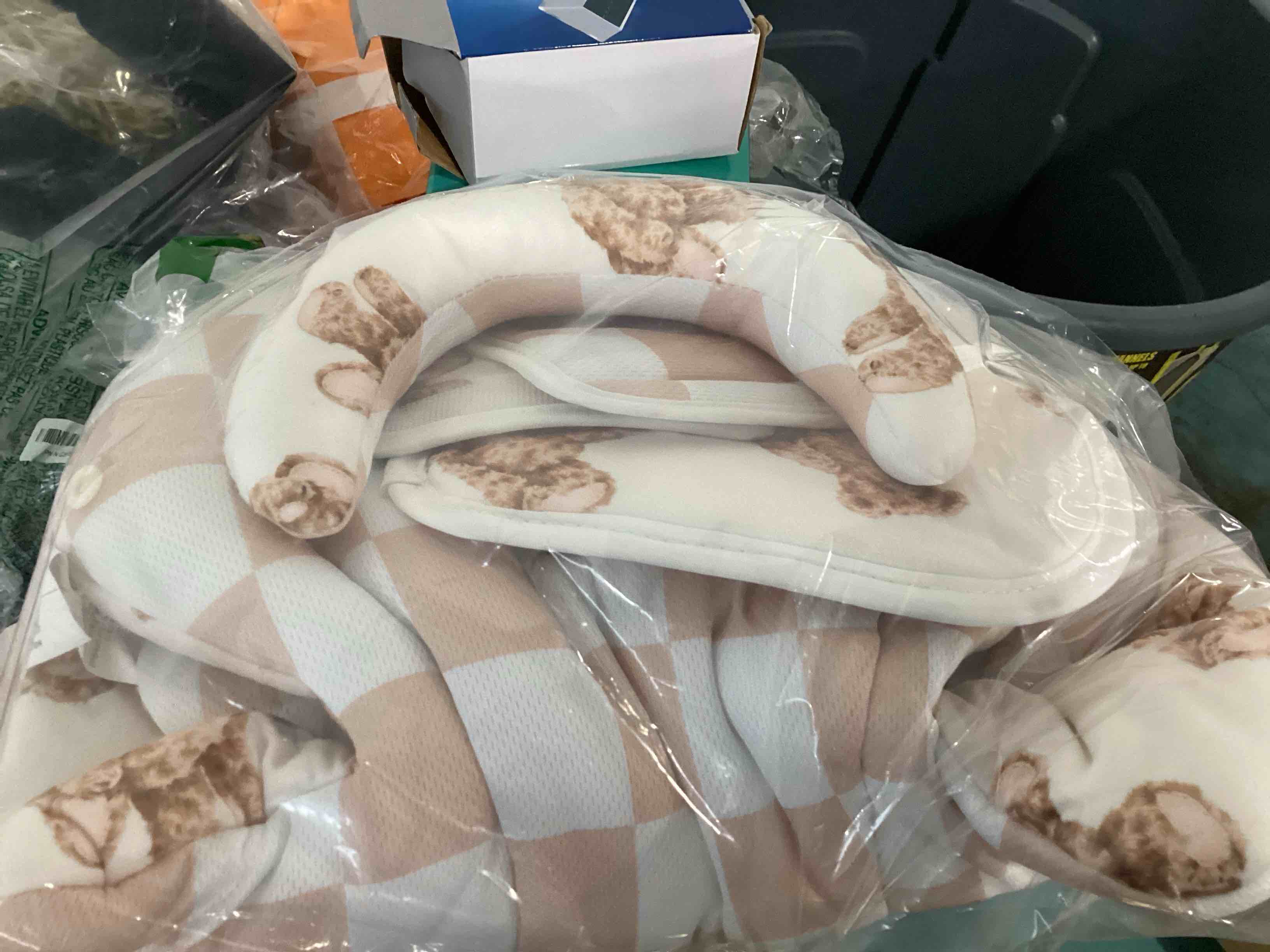 https://s3.amazonaws.com/lotting-images-prod/NonstopDeals/TEA2146419_1751502474427.jpeg