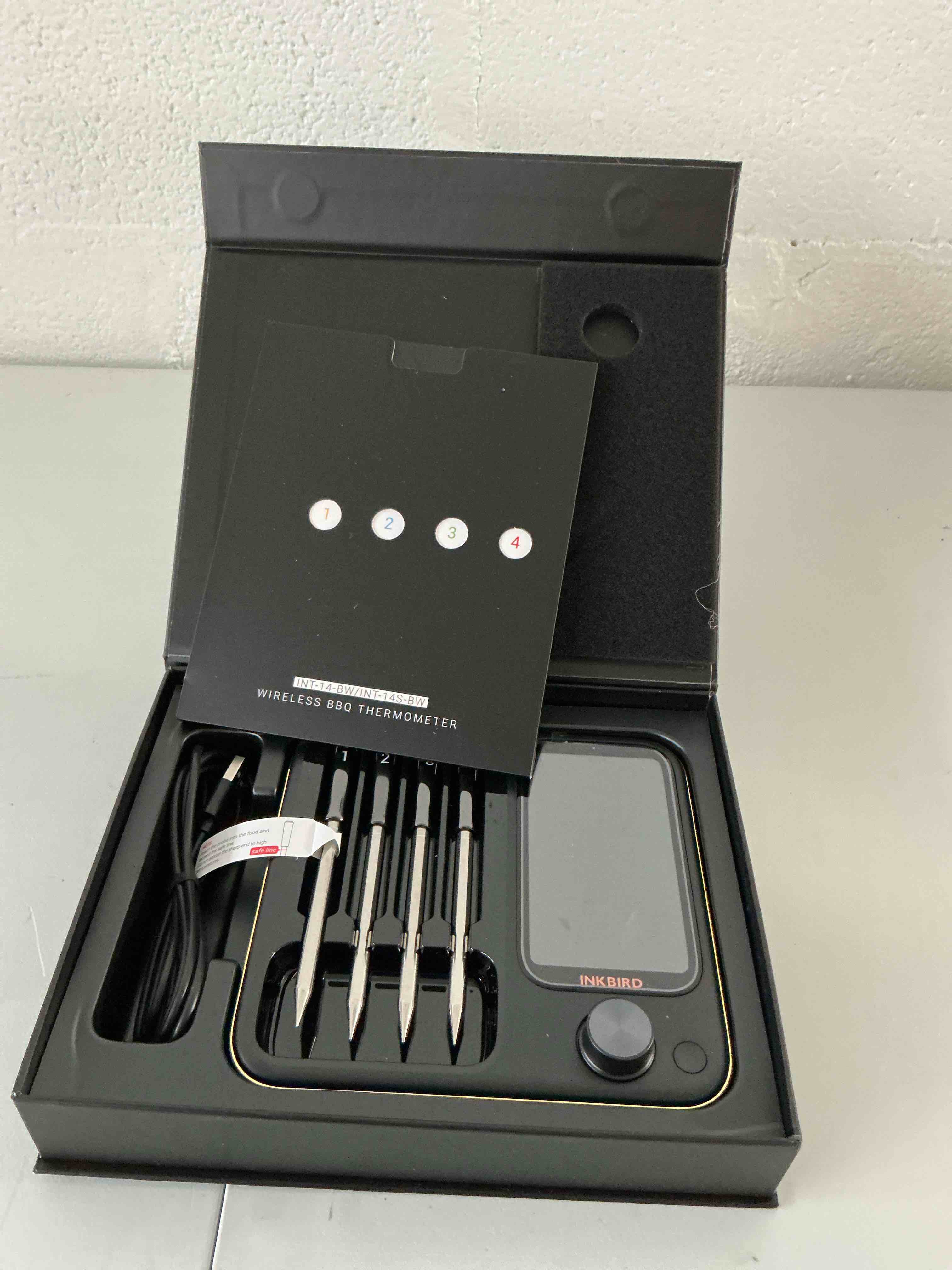 https://s3.amazonaws.com/lotting-images-prod/NonstopDeals/TEA2146525_1751582846411.jpeg