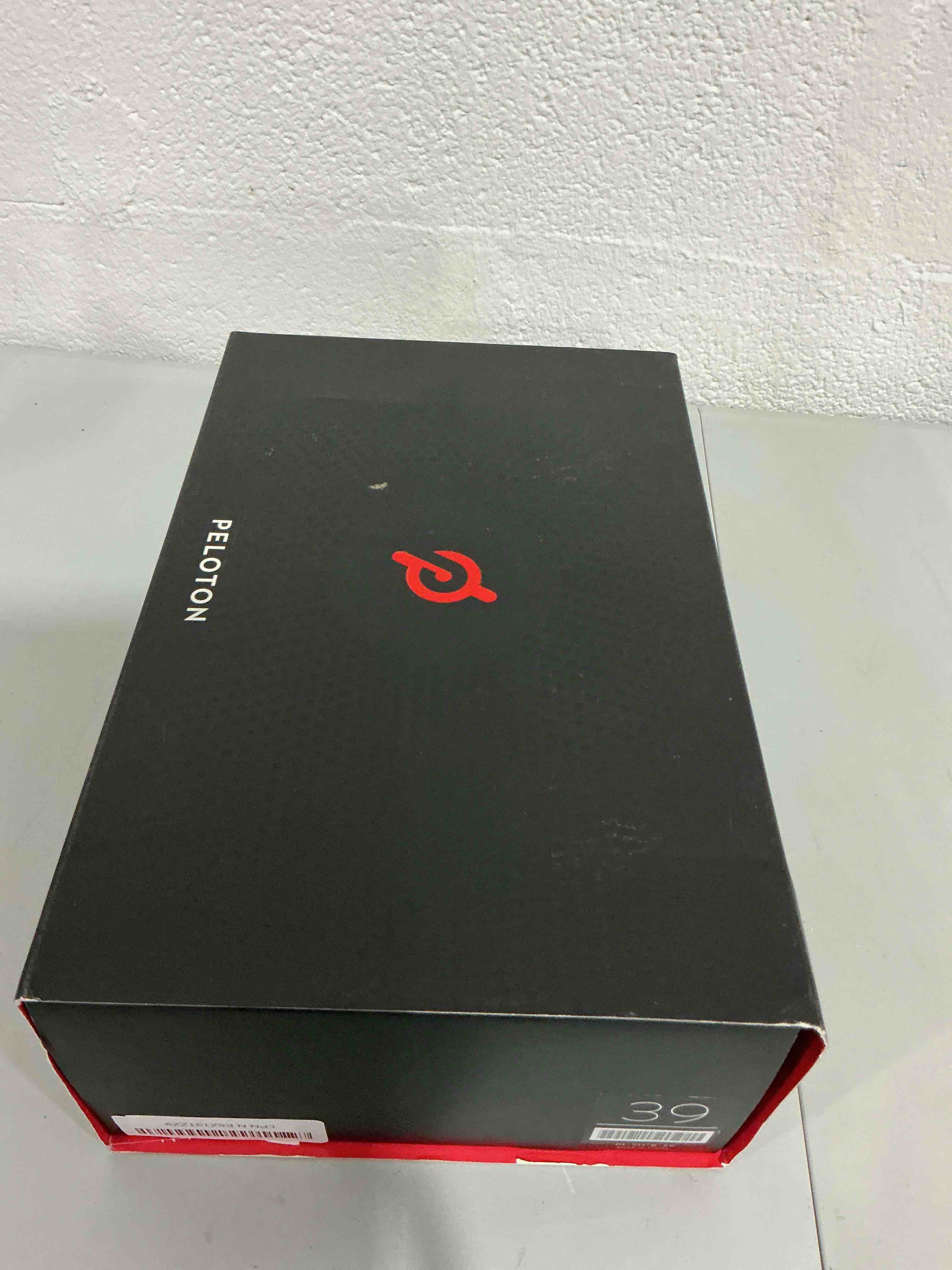 https://s3.amazonaws.com/lotting-images-prod/NonstopDeals/TEA2146564_1751594487871.jpeg