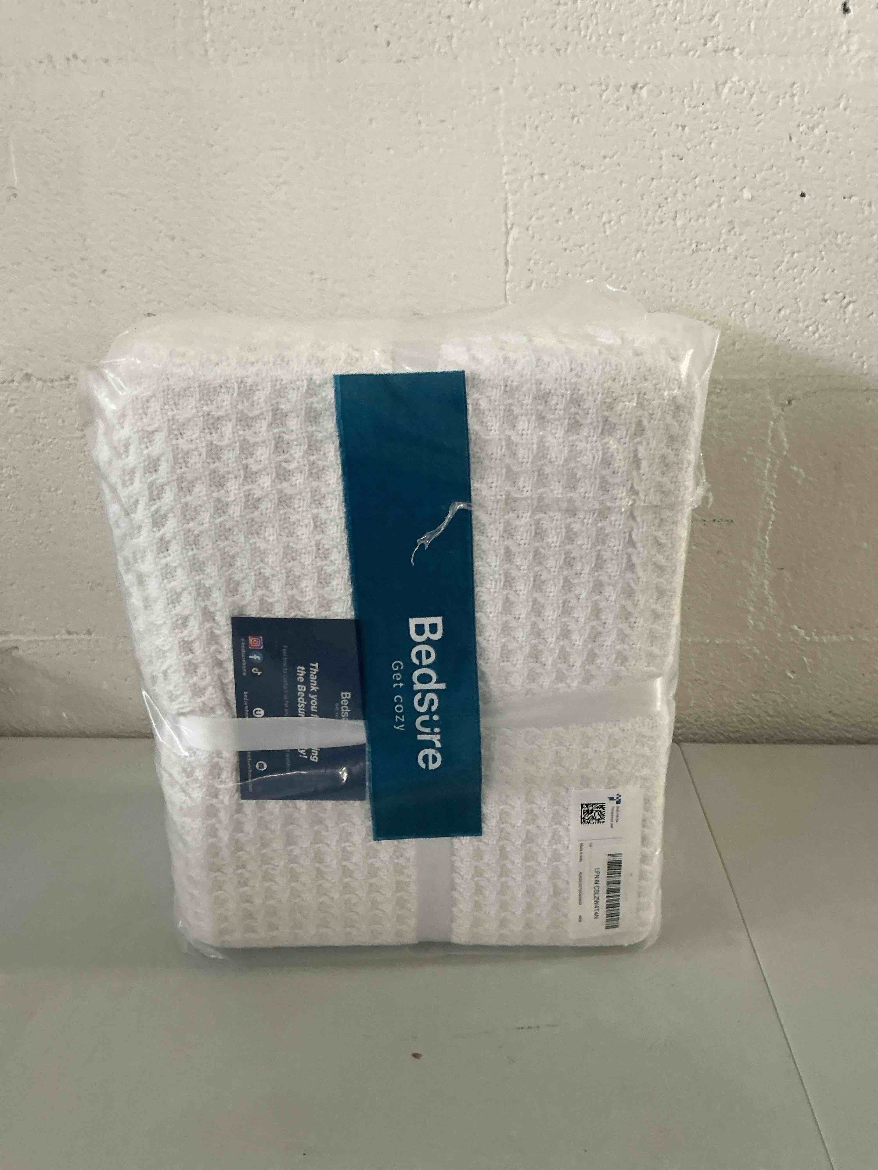 https://s3.amazonaws.com/lotting-images-prod/NonstopDeals/TEA2146724_1751928894174.jpeg