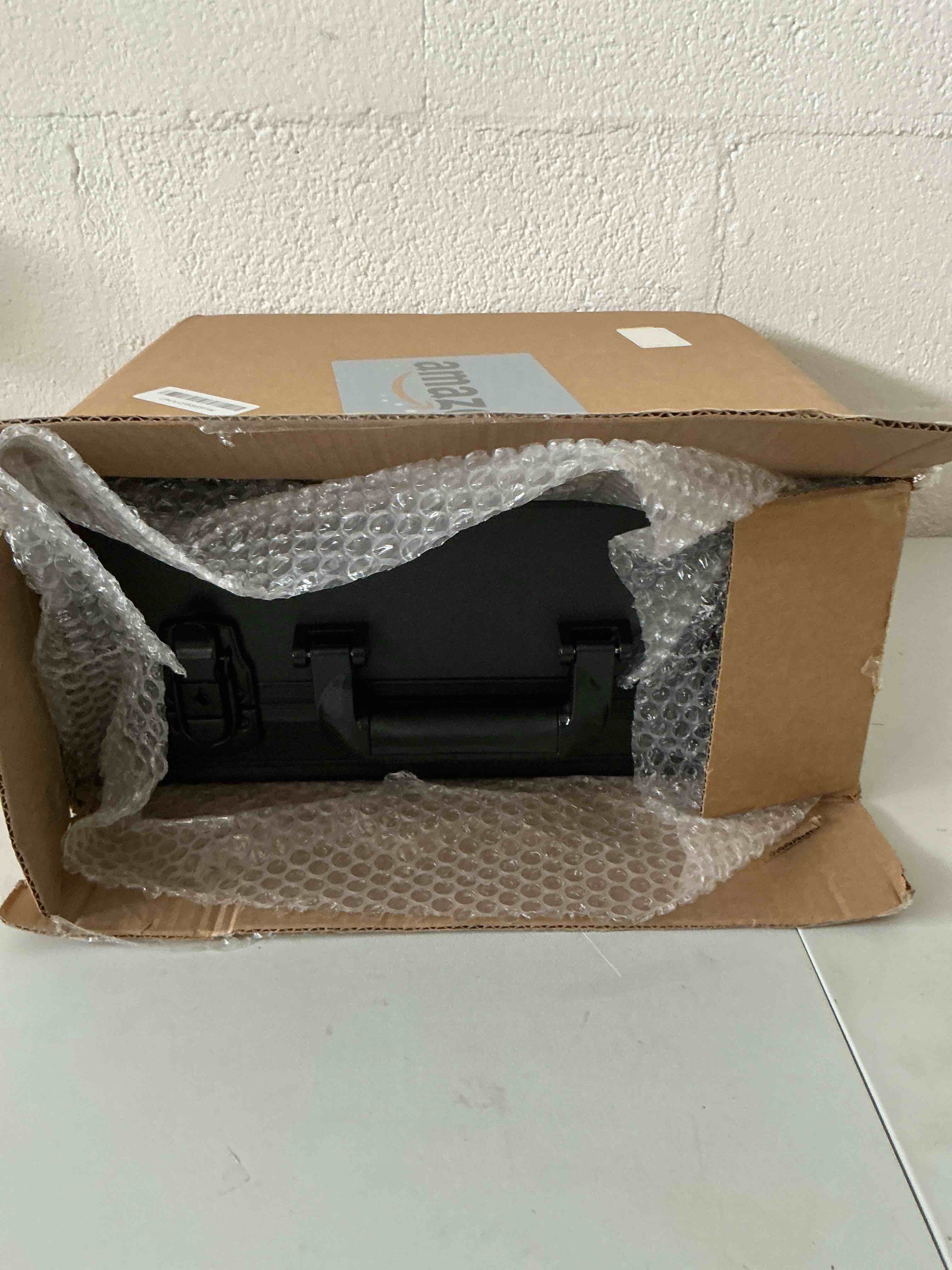 https://s3.amazonaws.com/lotting-images-prod/NonstopDeals/TEA2146769_1751993887045.jpeg
