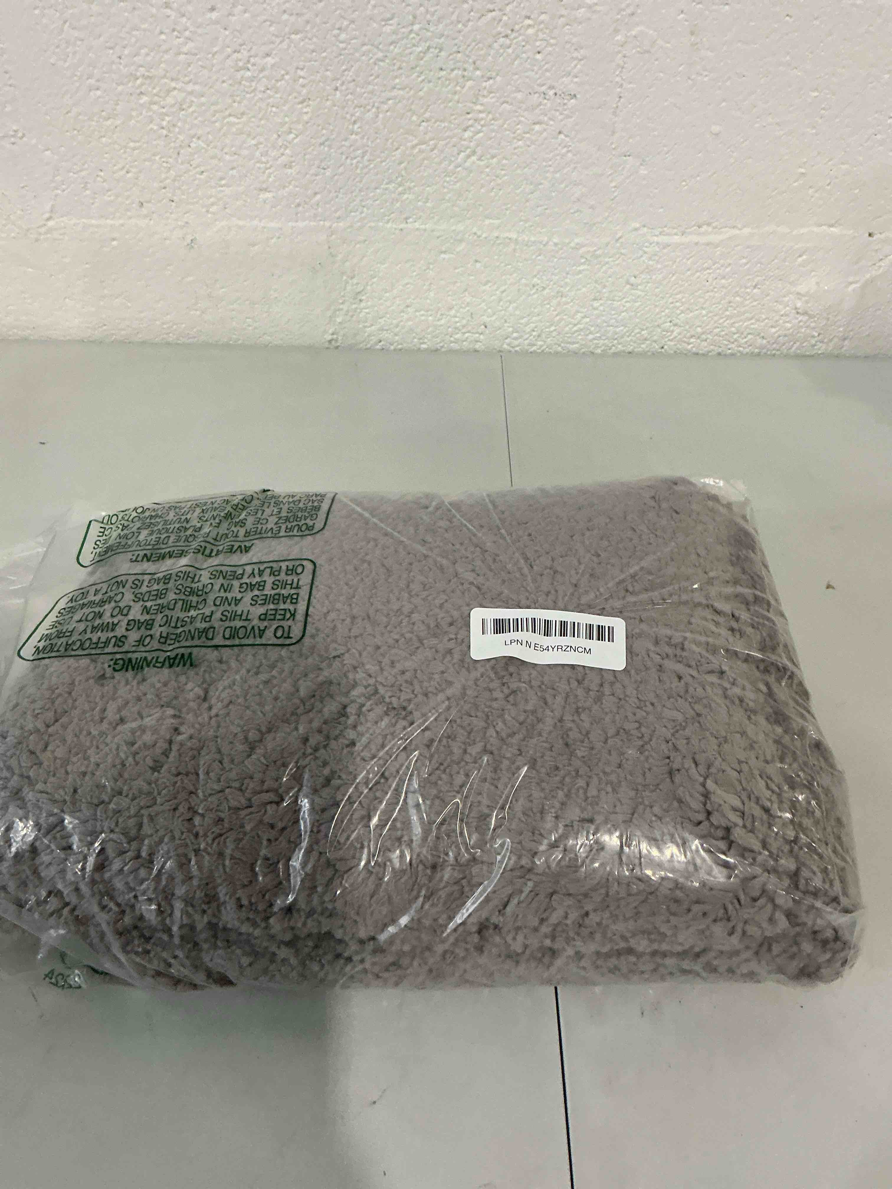 https://s3.amazonaws.com/lotting-images-prod/NonstopDeals/TEA2146831_1752017400066.jpeg