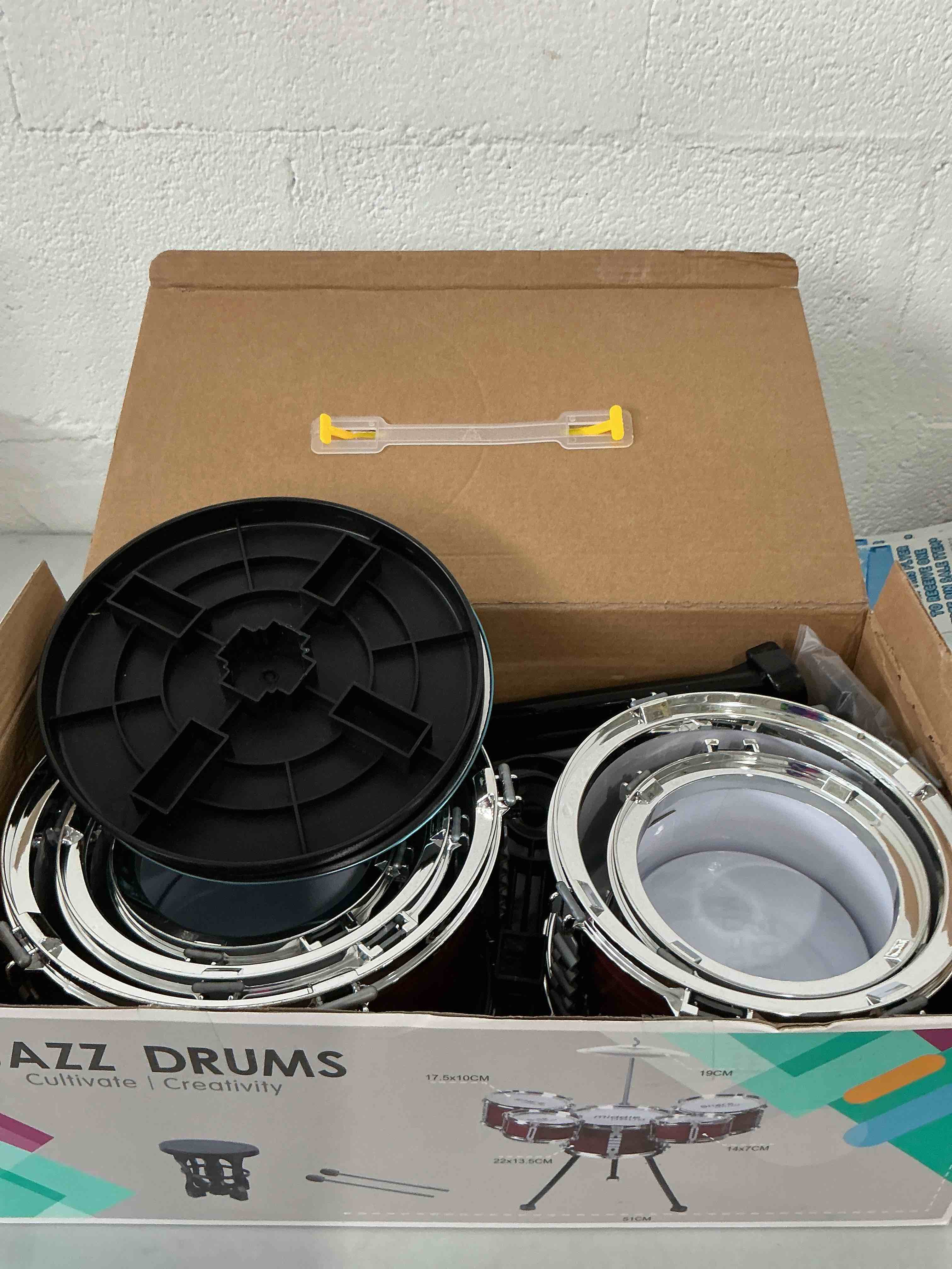 https://s3.amazonaws.com/lotting-images-prod/NonstopDeals/TEA2146969_1752508911072.jpeg