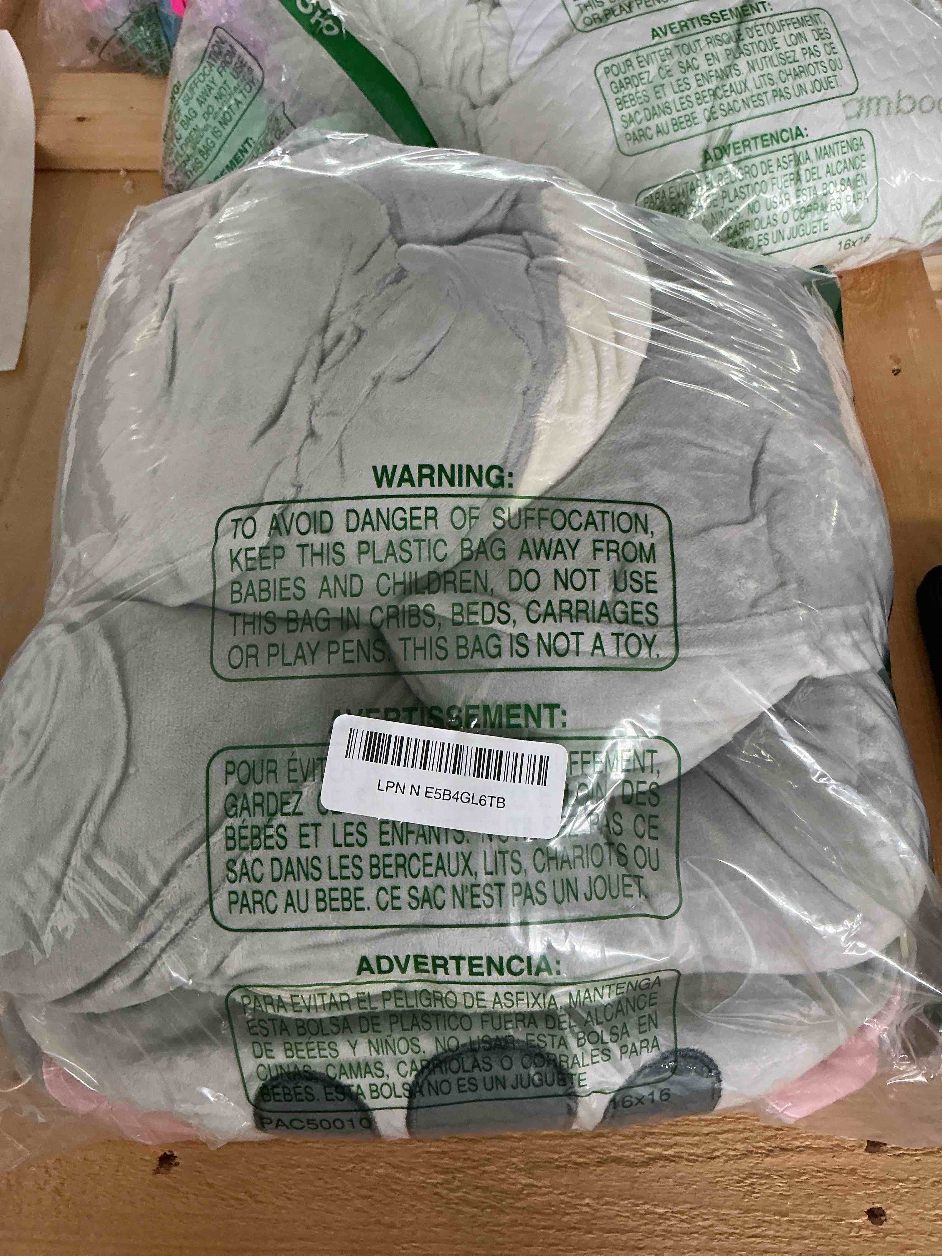 https://s3.amazonaws.com/lotting-images-prod/NonstopDeals/TEA2147694_1752857129071.jpeg