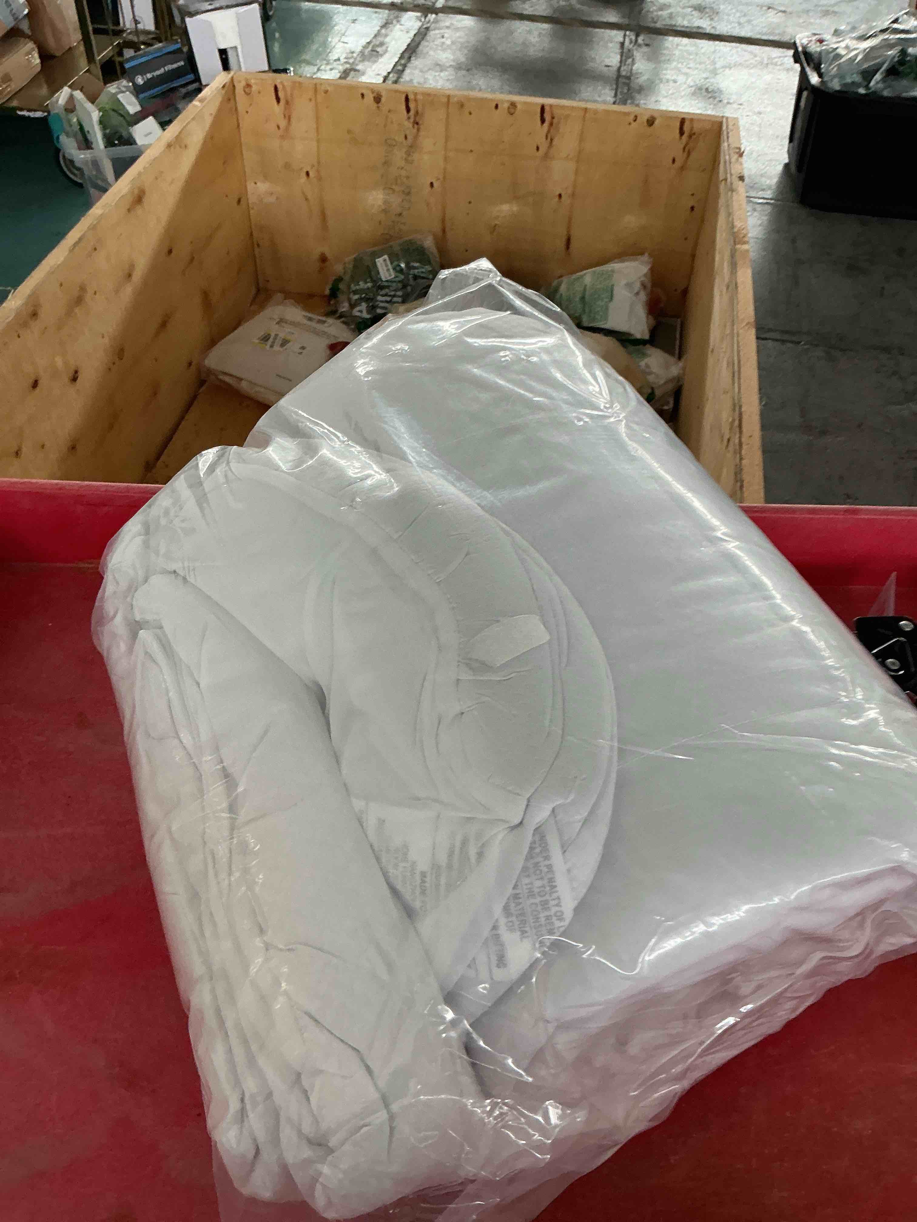 https://s3.amazonaws.com/lotting-images-prod/NonstopDeals/TEA2147833_1753038172707.jpeg