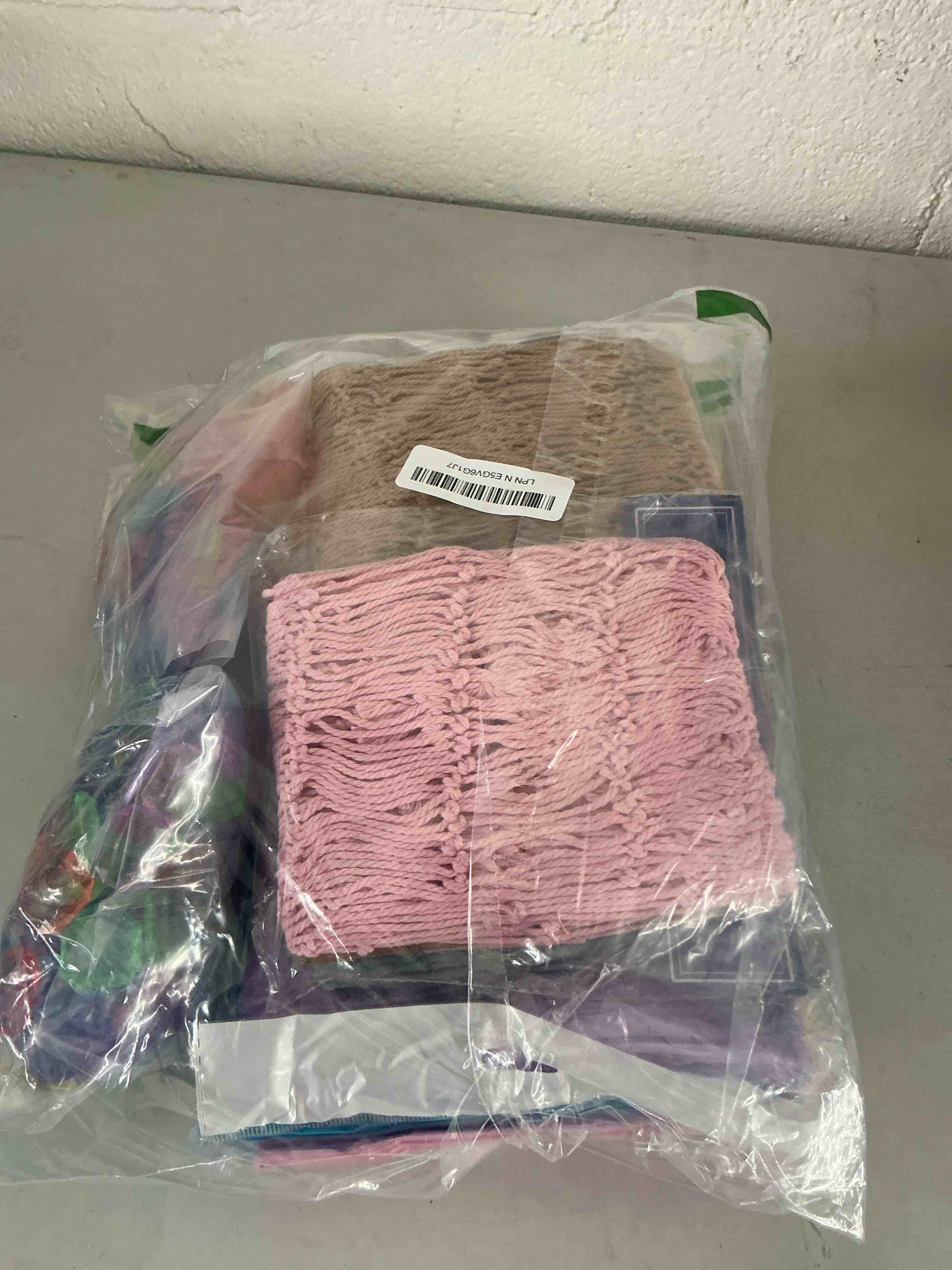 https://s3.amazonaws.com/lotting-images-prod/NonstopDeals/TEA2148322_1753296324293.jpeg