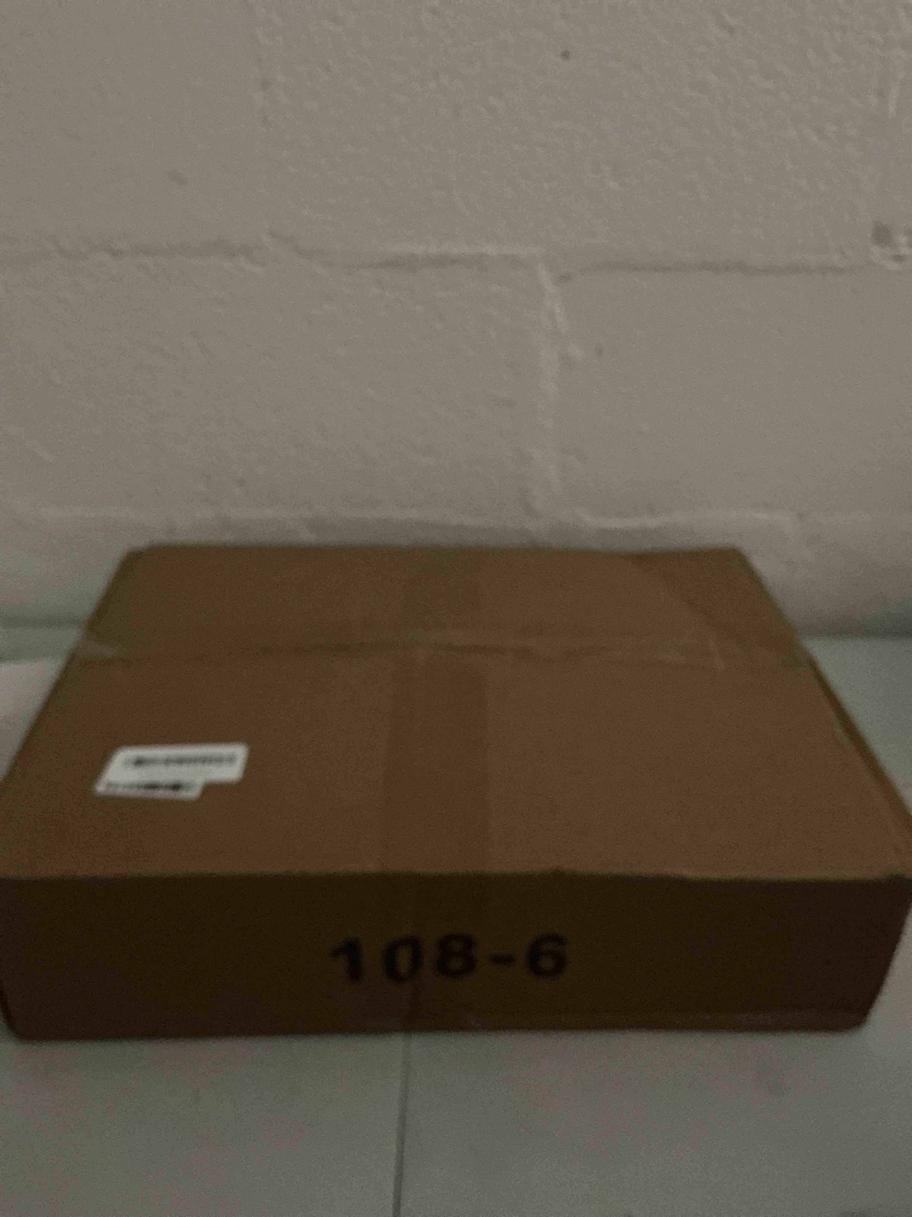 https://s3.amazonaws.com/lotting-images-prod/NonstopDeals/TEA2148656_1753664373001.jpeg