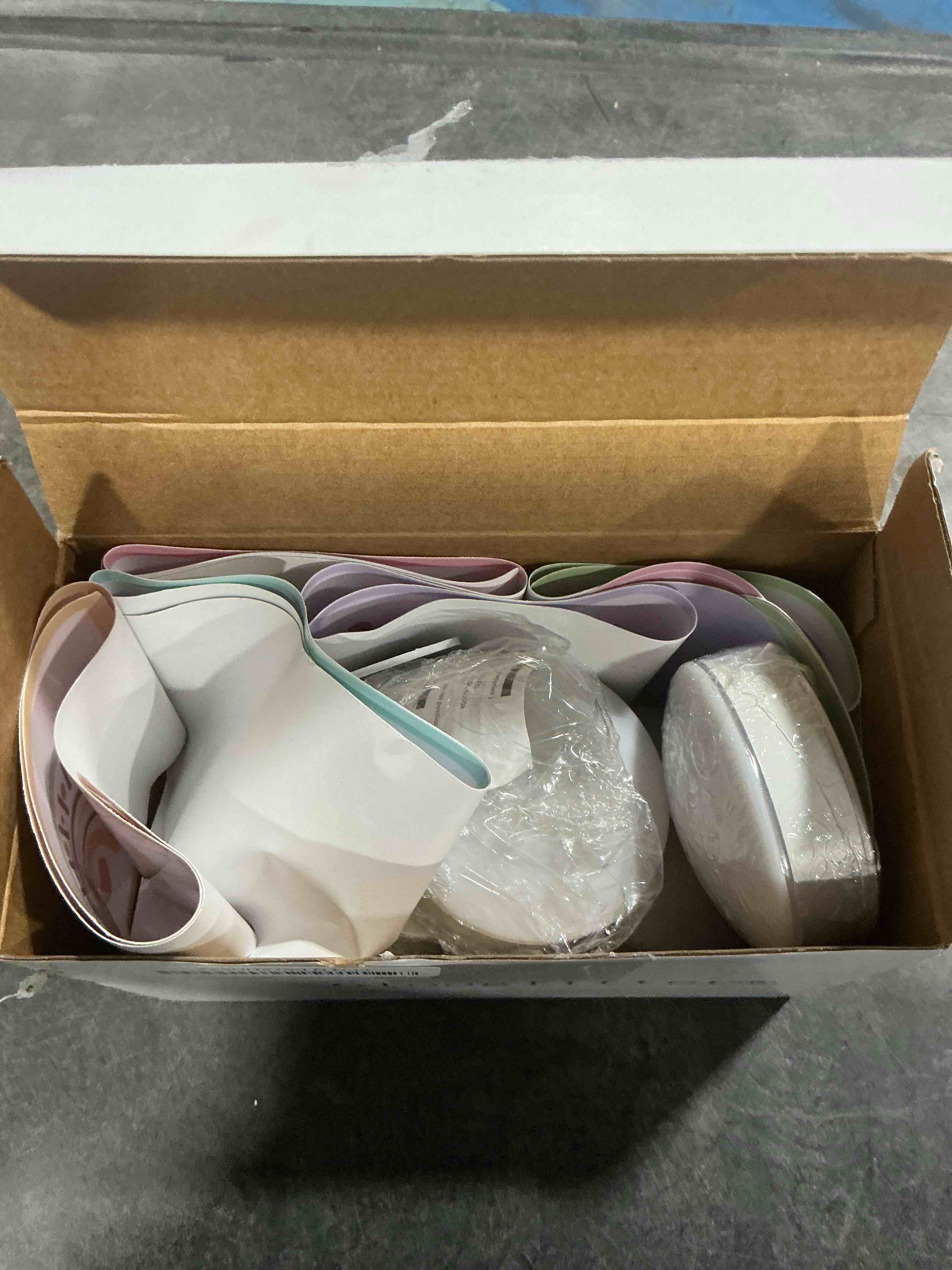 https://s3.amazonaws.com/lotting-images-prod/NonstopDeals/TEA2148843_1755994303567.jpeg