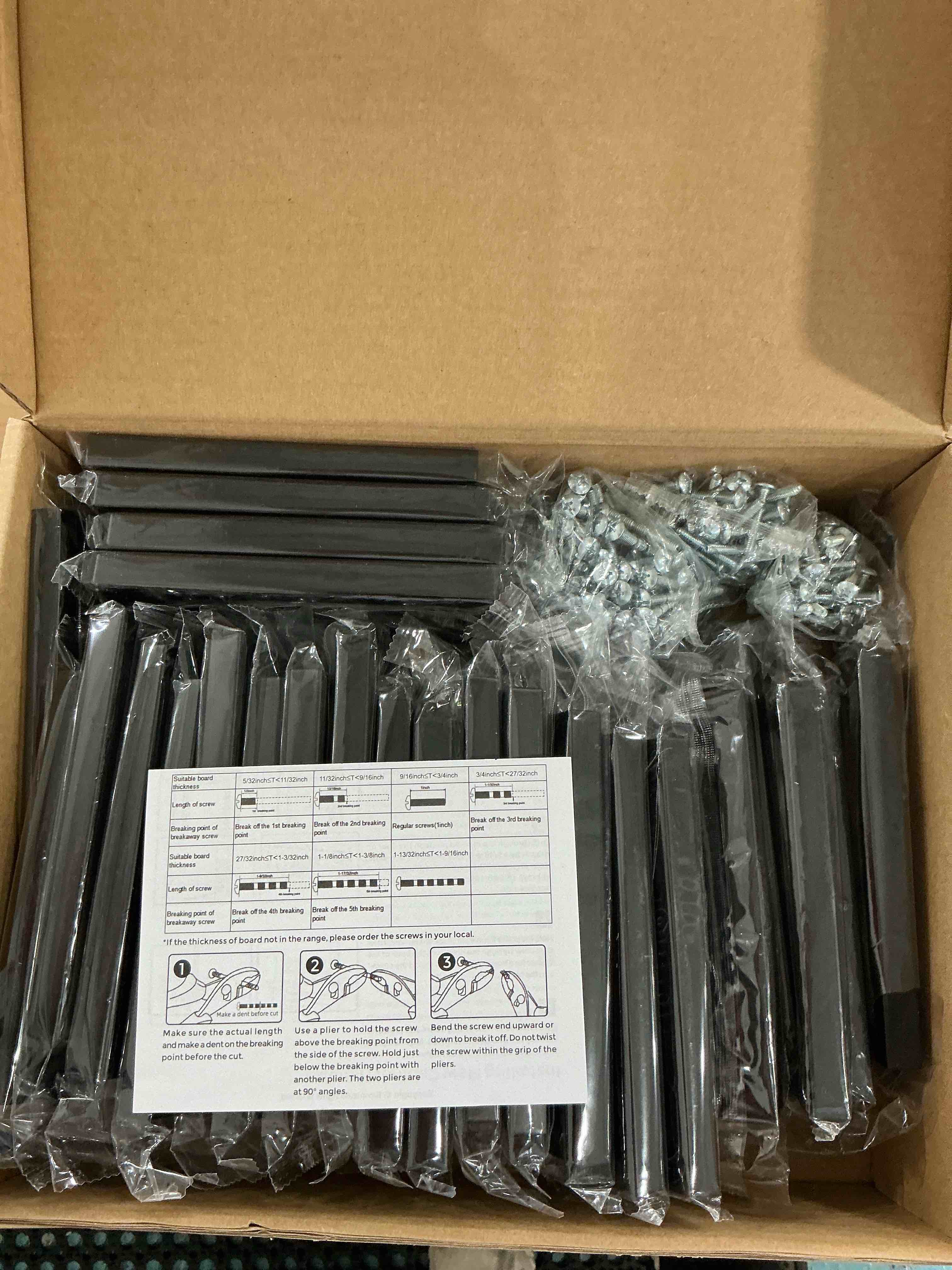 Condition photo showing New/Like New for Ravinte 50 Pack 5 Inch Kitchen Square Cabinet Handles Matte Black Drawer Pulls for Cupboard Hardware 50 Matte Black