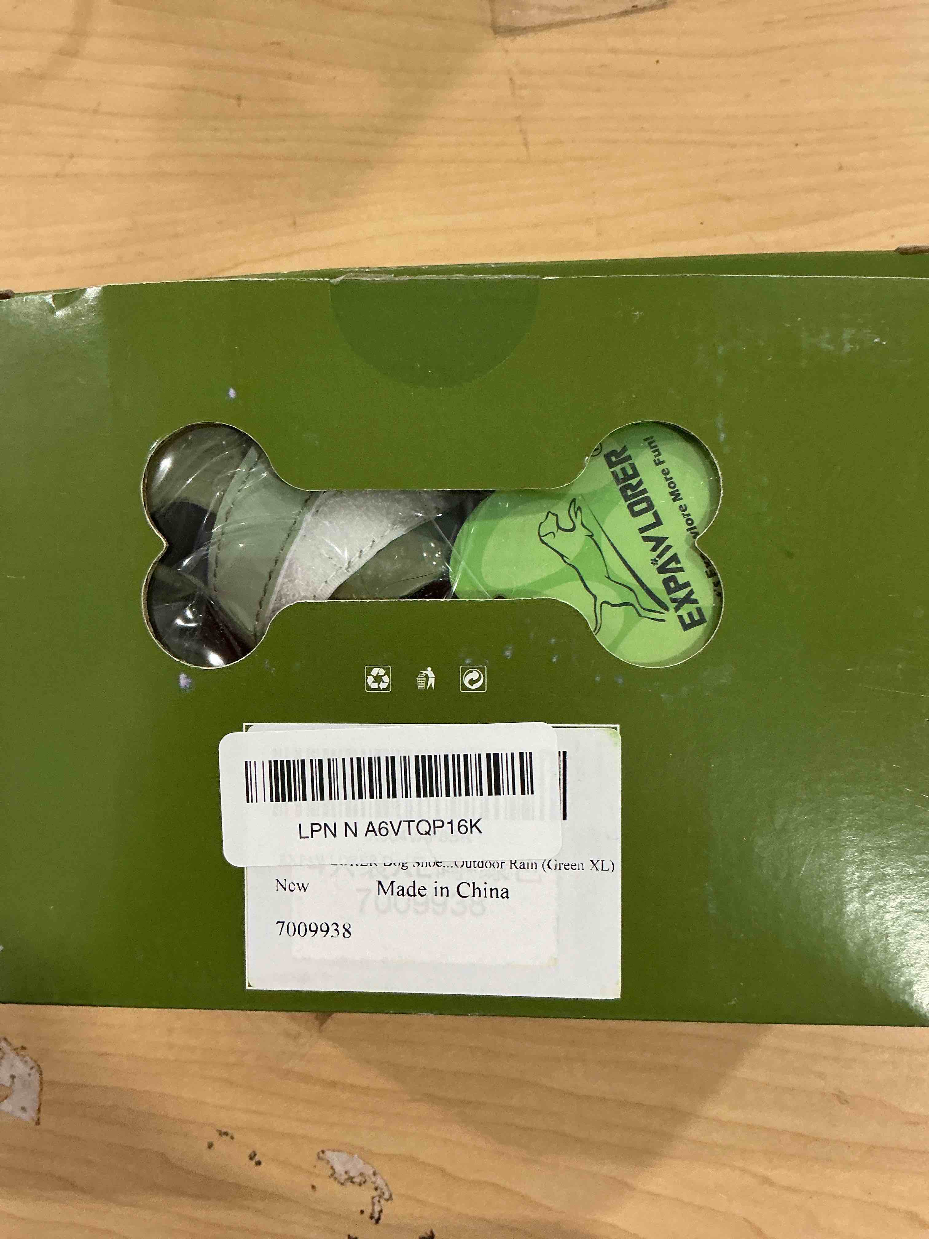 Condition photo showing New/Like New for EXPAWLORER Dog Shoes for Small Medium Large Dogs, Waterproof Non-Slip Dog Snow Booties for Winter with Socks, Easy On & Off Pet Boots & Paw Protectors, Easy-Clean for Beach Outdoor Rain (Green XL) Size 9/XL (Paw Width:2.8in) Green