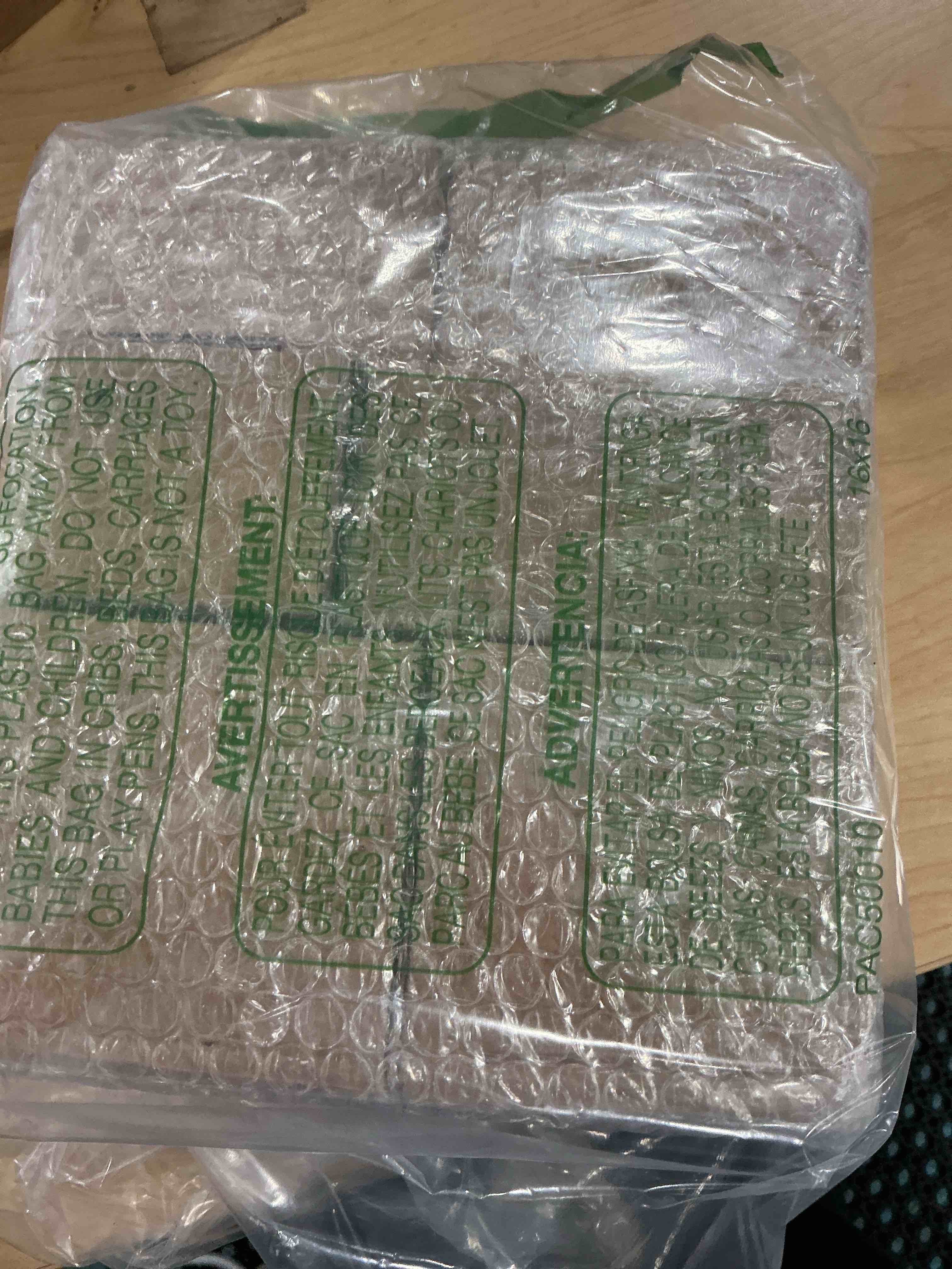 Condition photo showing Good Condition for 6 Pack Aquarium Decoration Rock Caves, Betta Fish Tank Hideaway, Hideout Stones House Decor for Cichlid Shrimp Territorial Fish Hiding Breeding Spawning, Fish Tank Ornaments