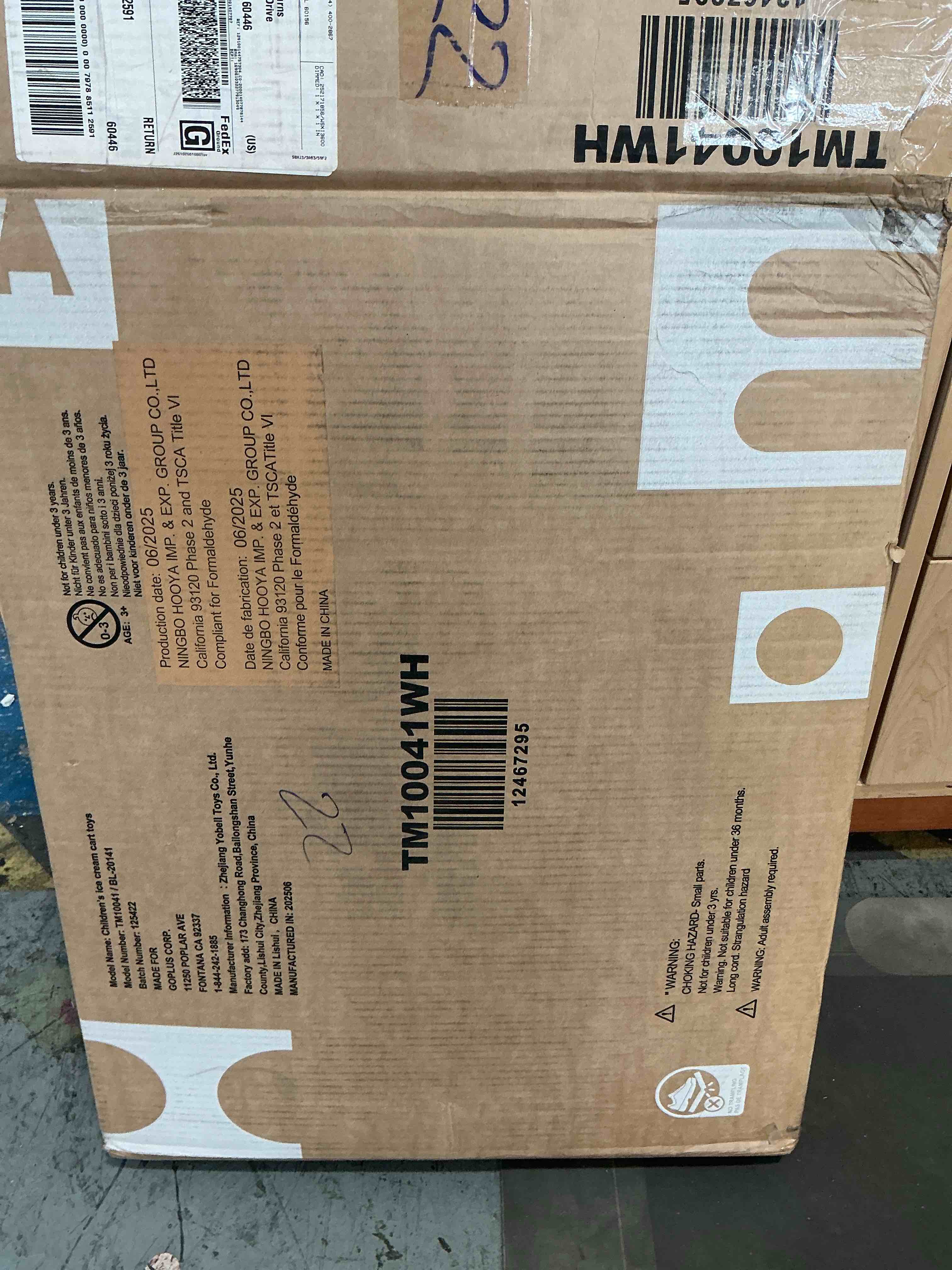 Condition photo showing New/Like New for Costzon Ice Cream Cart Playset, Wooden Grocery Store w/Display Rack & Shelves, Frozen Compartment, 2 Large Wheels, Push Handle, 16 PCS Play Food, Toddler Ice Cream Trunk Toy Set for Boys Girls 3+