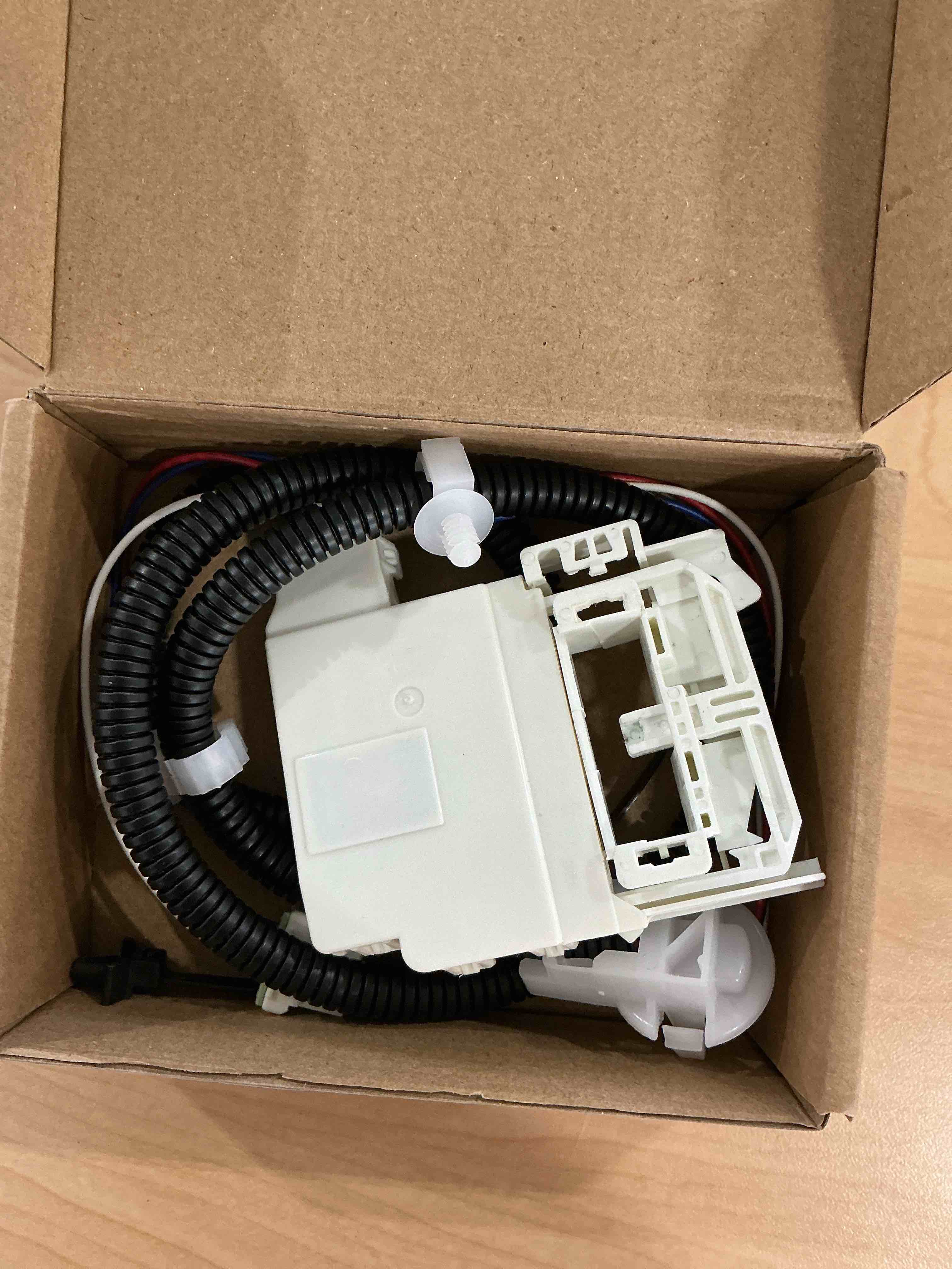 Condition photo showing Good Condition for WH08X32657 Washer lid Lock and Harness for GE, Replace WH08X31222 4963152 AP7033485 PD00070146 PS16619254, for Model GTW335ASN2WW GTW465ASN2WW GTW465ASN9WW HTW240ASK6WS GTW220ACK7WW GTW465ASN3WW