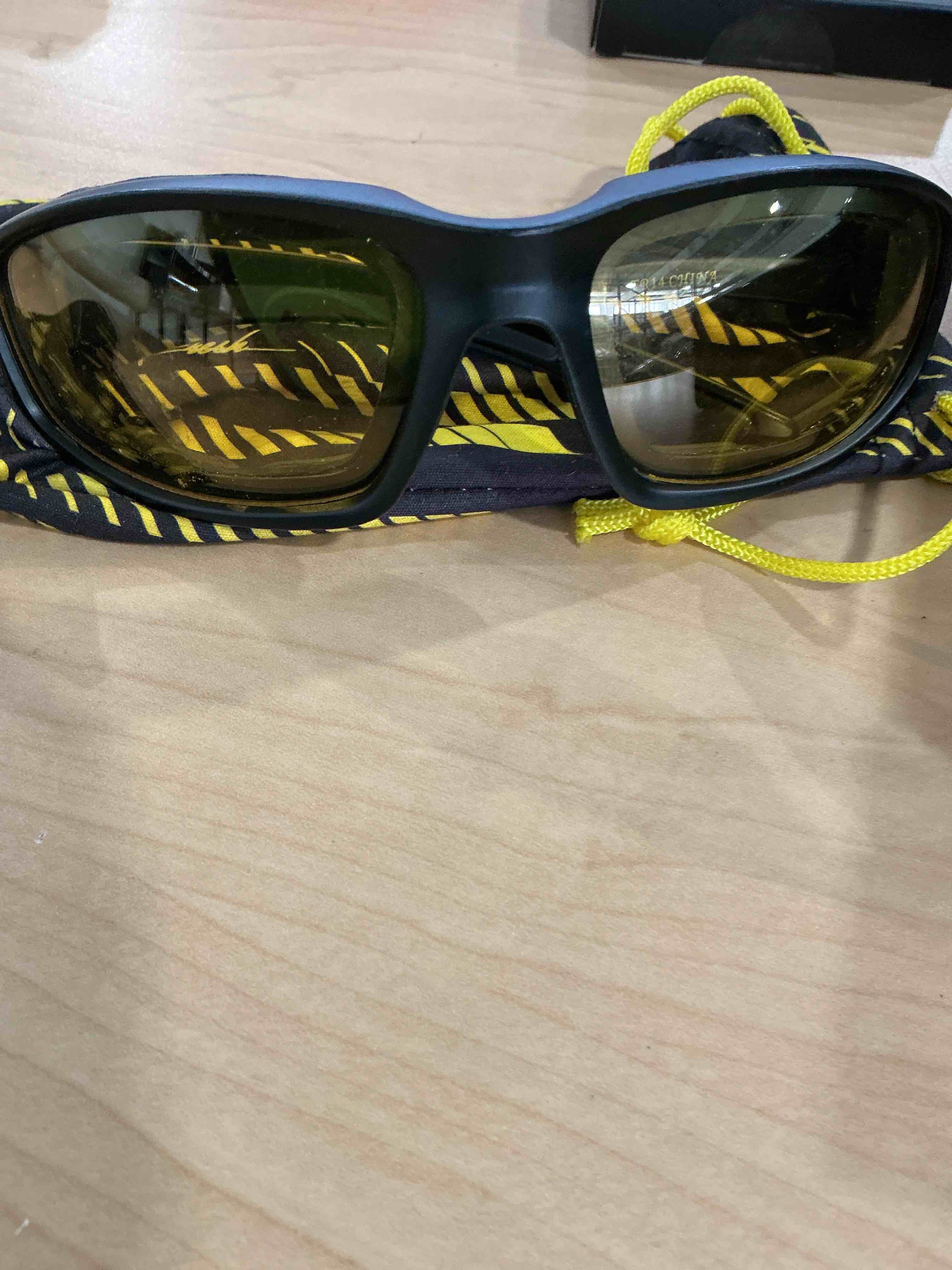 Condition photo showing New/Like New for Motorcycle Riding Glasses Padded Frame Lens Block 100% UVB/UVB for Outdoor Activity Sport 1401-matte Black 1 Pair of Night Driving Polarized