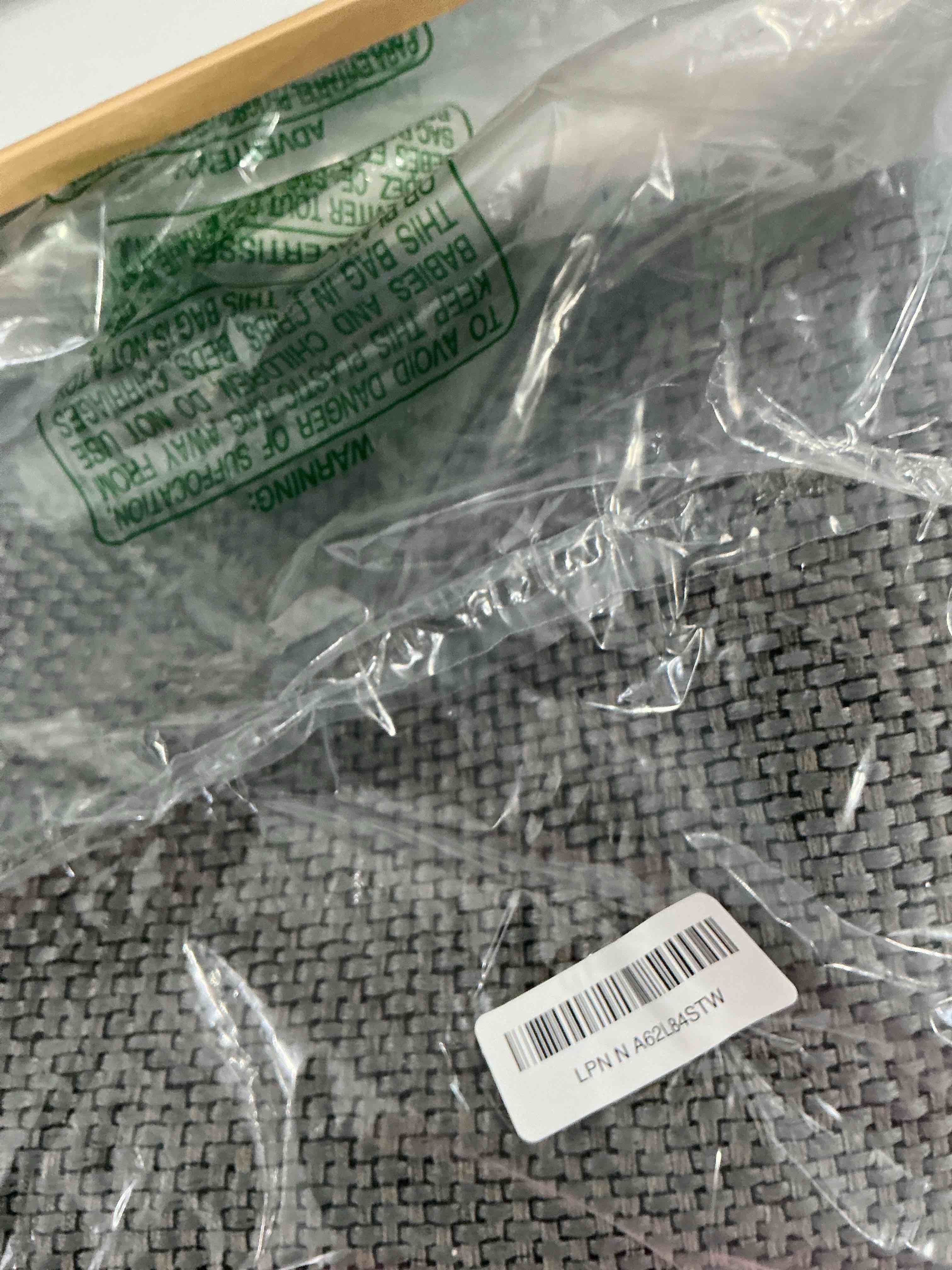 Condition photo showing New/Like New for MontVoo Kitchen Rugs and Mats Non Skid Washable, Absorbent Runner Rugs for Kitchen, Front of Sink, Kitchen Mats for Floor(Dark Grey, 20"x47") 20"x47" (1 Rug) Dark Grey