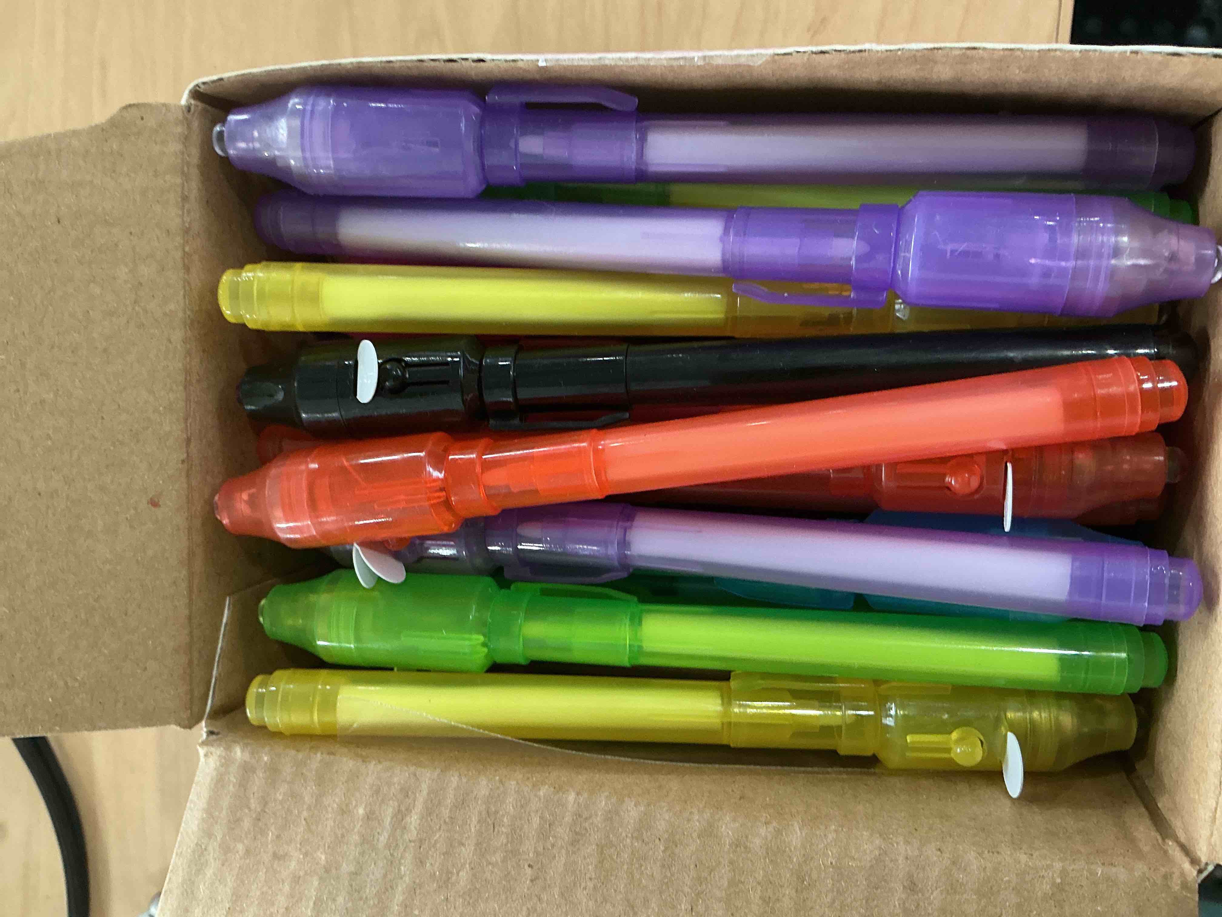 Condition photo showing New/Like New for BainGesk Valentines Day Cards for Kids School, 28 Pack Valentines Invisible Ink Pen with Cards for Kids Classroom, Valentines Day Gifts for Kids, Valentine School Exchange Prizes for Boys & Girls