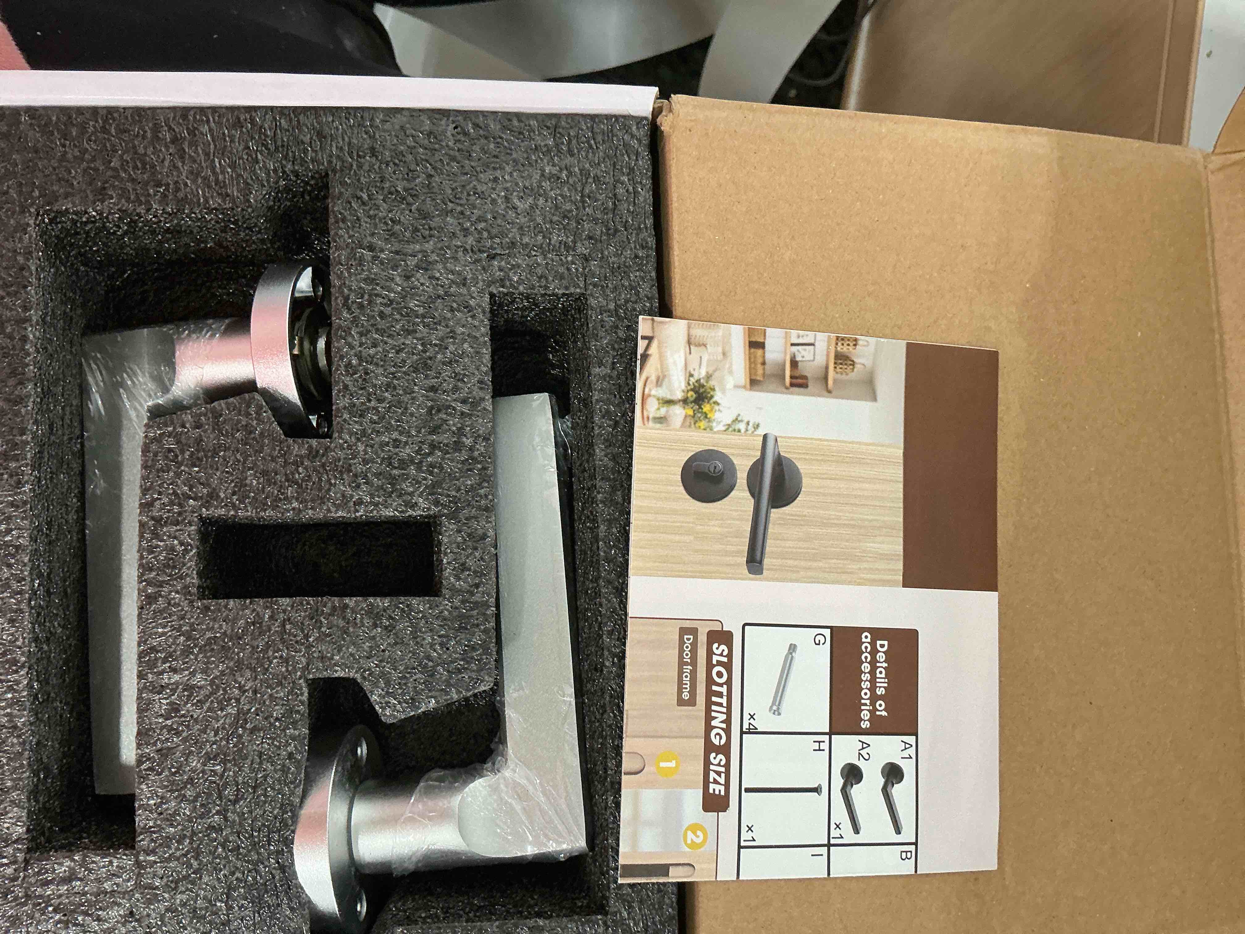 Condition photo showing New/Like New for Magnetic Automatic Door Lock Silent Locking Anti-Collision Design Zinc Alloy Handle Aluminum Alloy Body Suitable for Doors with a Thickness of 1 3/8" to 2" Special Lock for Wooden Doors (Silver)