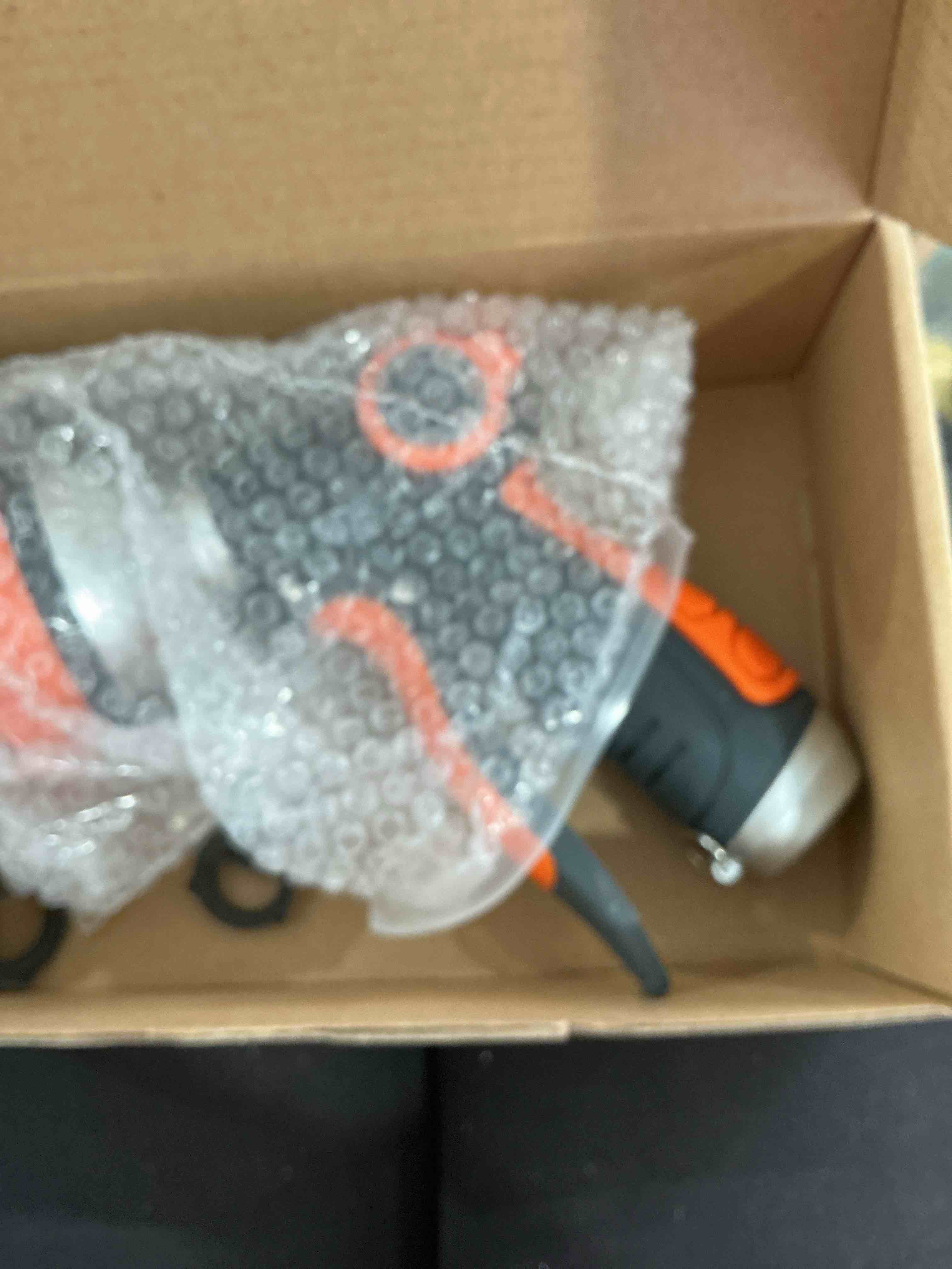 Condition photo showing New/Like New for Water Hose Nozzle Heavy Duty with 8 Spray Patterns, Water Hose Sprayer Nozzle with Water Flow Thumb Control, Labor-saving Buckle & Front Trigger, for Watering Plants, Washing Cars & Pets