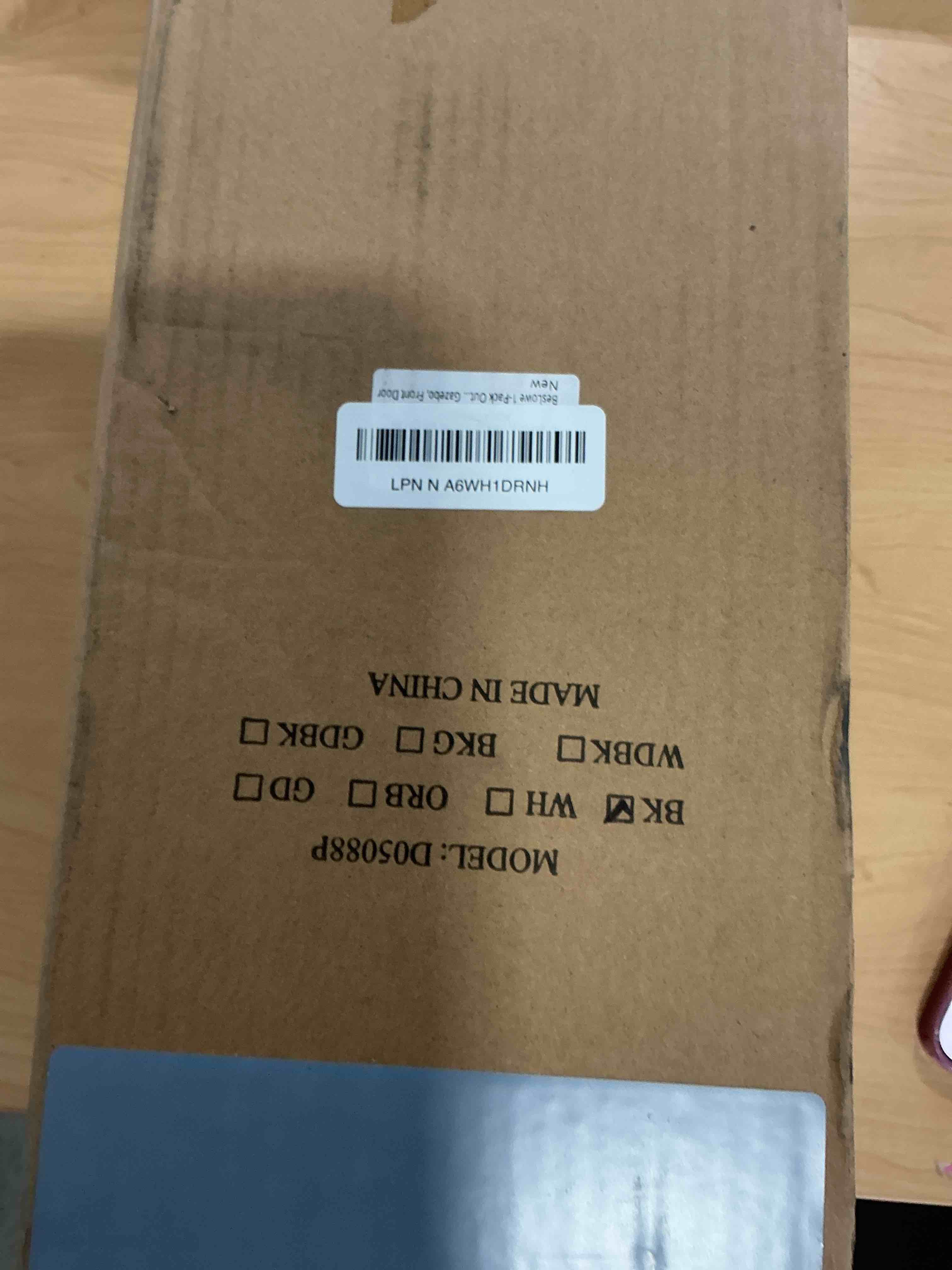 Condition photo showing New/Like New for BesLowe 1-Pack Outdoor Pendant Light, 13” Modern Hanging Lantern Light for Outside, Black Exterior Pendant Lighting Fixture with Adjustable Chain, Outdoor Chandelier for Porch, Gazebo, Front Door Black 13in