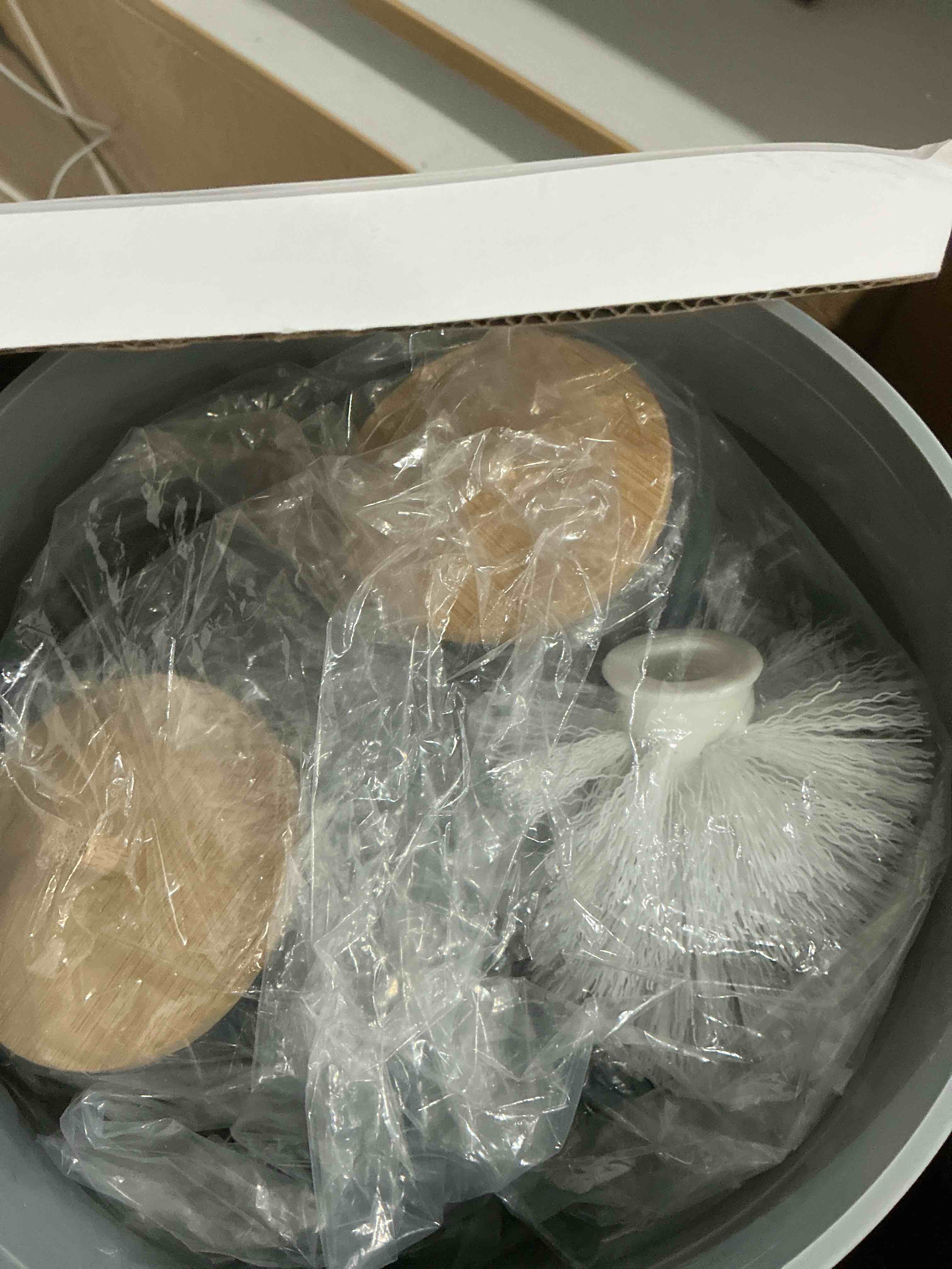 Condition photo showing New/Like New for iMucci 9Pcs Grey Bathroom Accessories Set with Trash Can,Toilet Brush,Toothbrush Holder, Lotion Soap Dispenser, Soap Dish,Toothbrush Cup,Vanity Tray,Qtip Holder Grey Bath Set