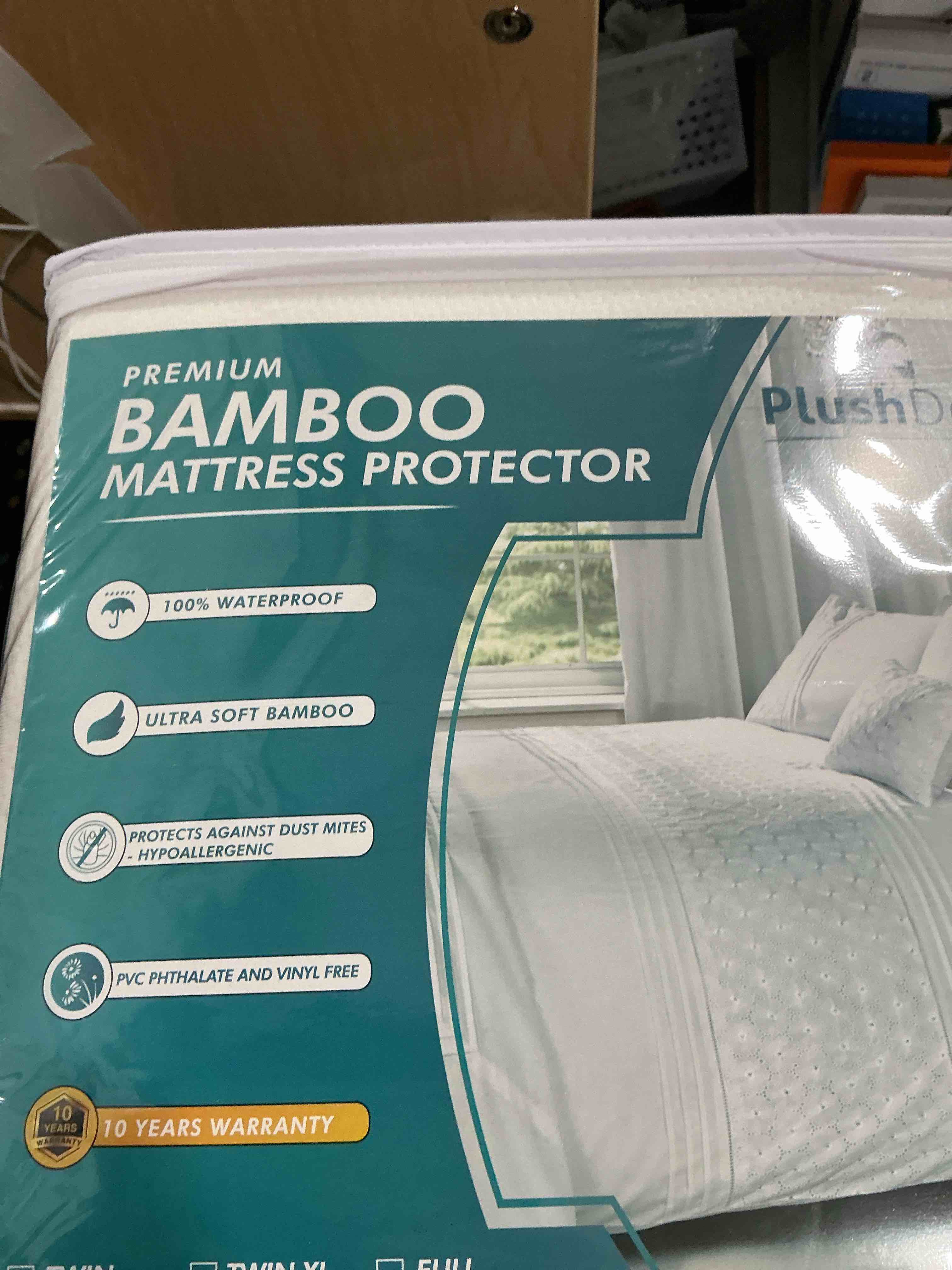 Condition photo showing New/Like New for PlushDeluxe Premium Bamboo Mattress Protector – King Size, Waterproof, & Ultra Soft Breathable Noiseless Washable Bed Mattress Cover for Comfort & Protection - White