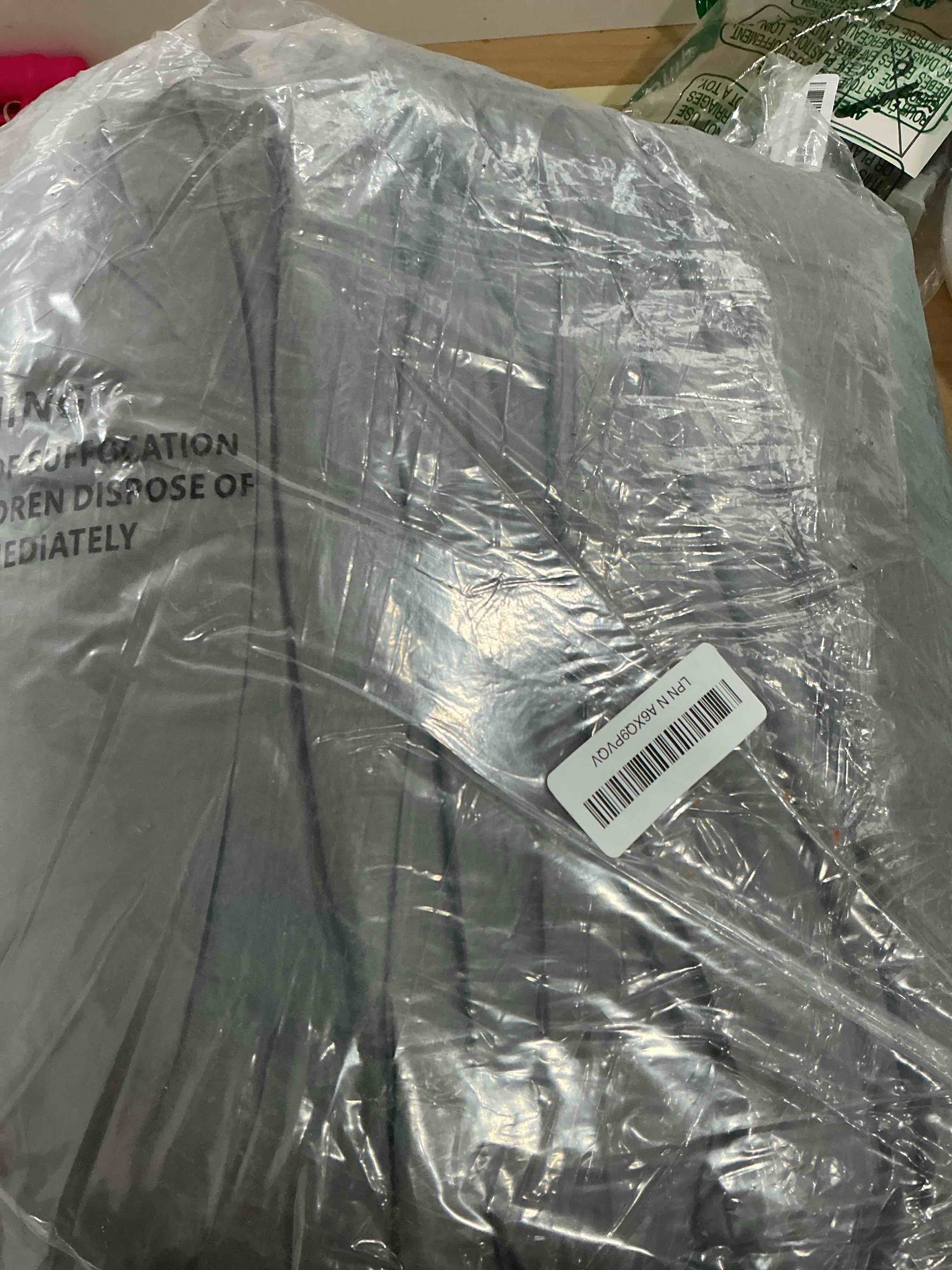 Condition photo showing Good Condition for Shilucheng Goose Down Comforter Queen Size, 850+ Fill Power All Season Duvet Insert with 600TC Ultra-Soft Cotton Cover, 3D Baffle Box Design for Maximum Fluffiness (Gray,90x90 Inches) Dark Grey Queen(90x90inches)
