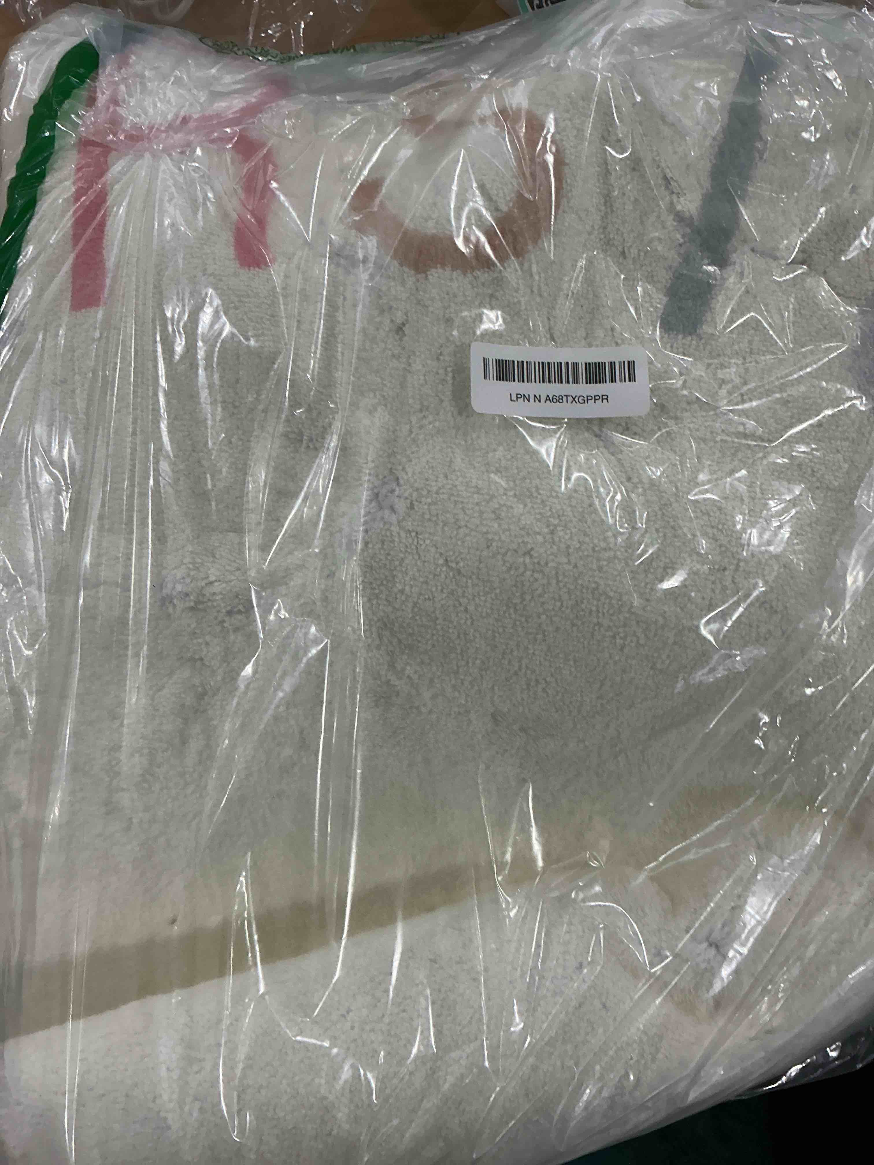 Condition photo showing Good Condition for MOJUN 4 Ft ABC Round Carpet Kids Educational Learning Area Rug, Cute Soft Circle Alphabet Baby Crawling Mat Play Mat Plush Nursery Rug for Kids Room Bedroom Living Room, Multicolor Letter Multicolor Letter 3'11" (Round)