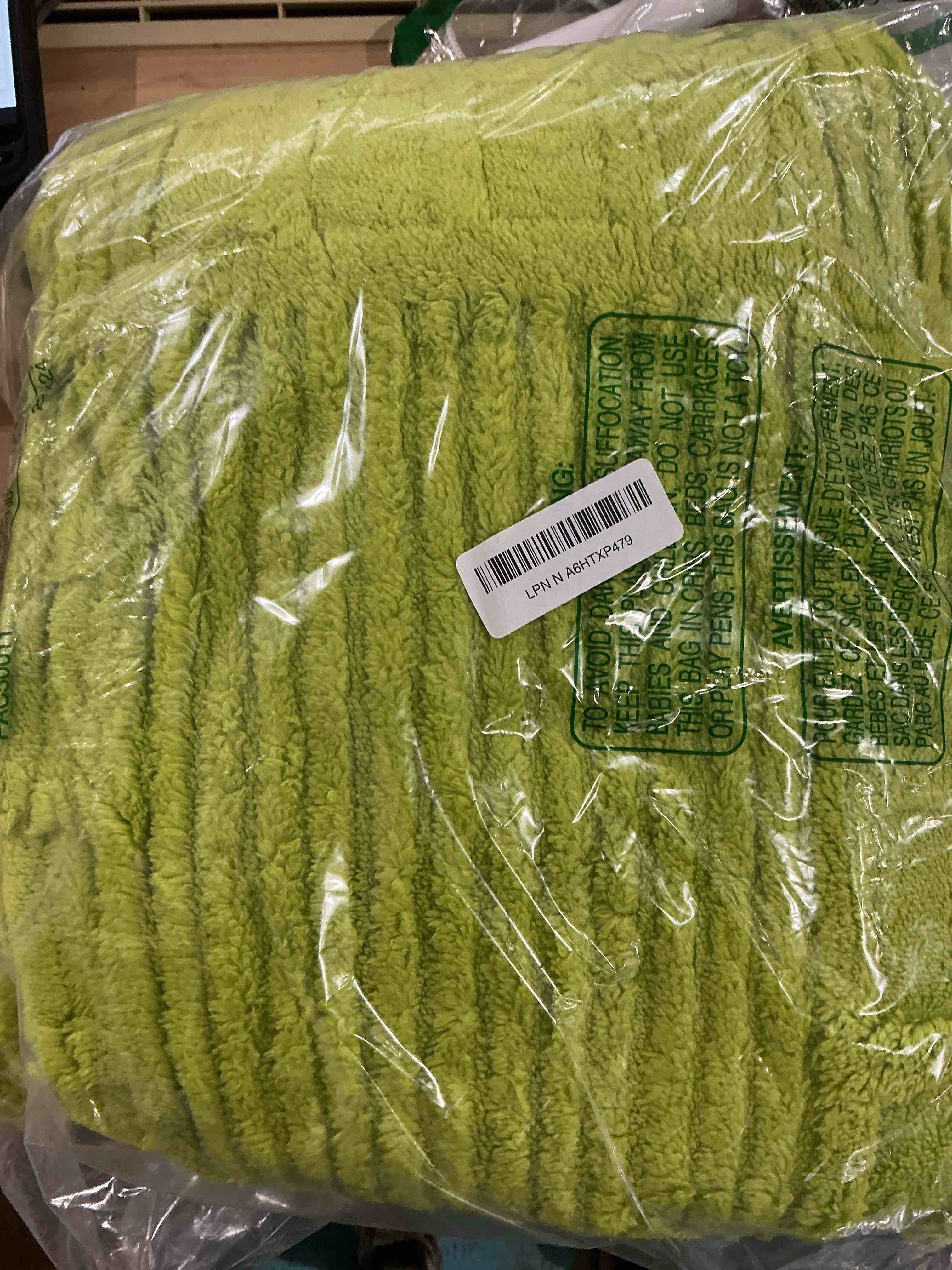 Condition photo showing Good Condition for Heated Blanket Electric Throw, 50"X60" Heating Blanket Waffle with 12 Heat Levels, Fast Heating Blanket with 1-12H Timer, Overheat Protection with ETL & FCC for Bed Home Office Sofa (Tender Green? Tender Green Single(50"x60")