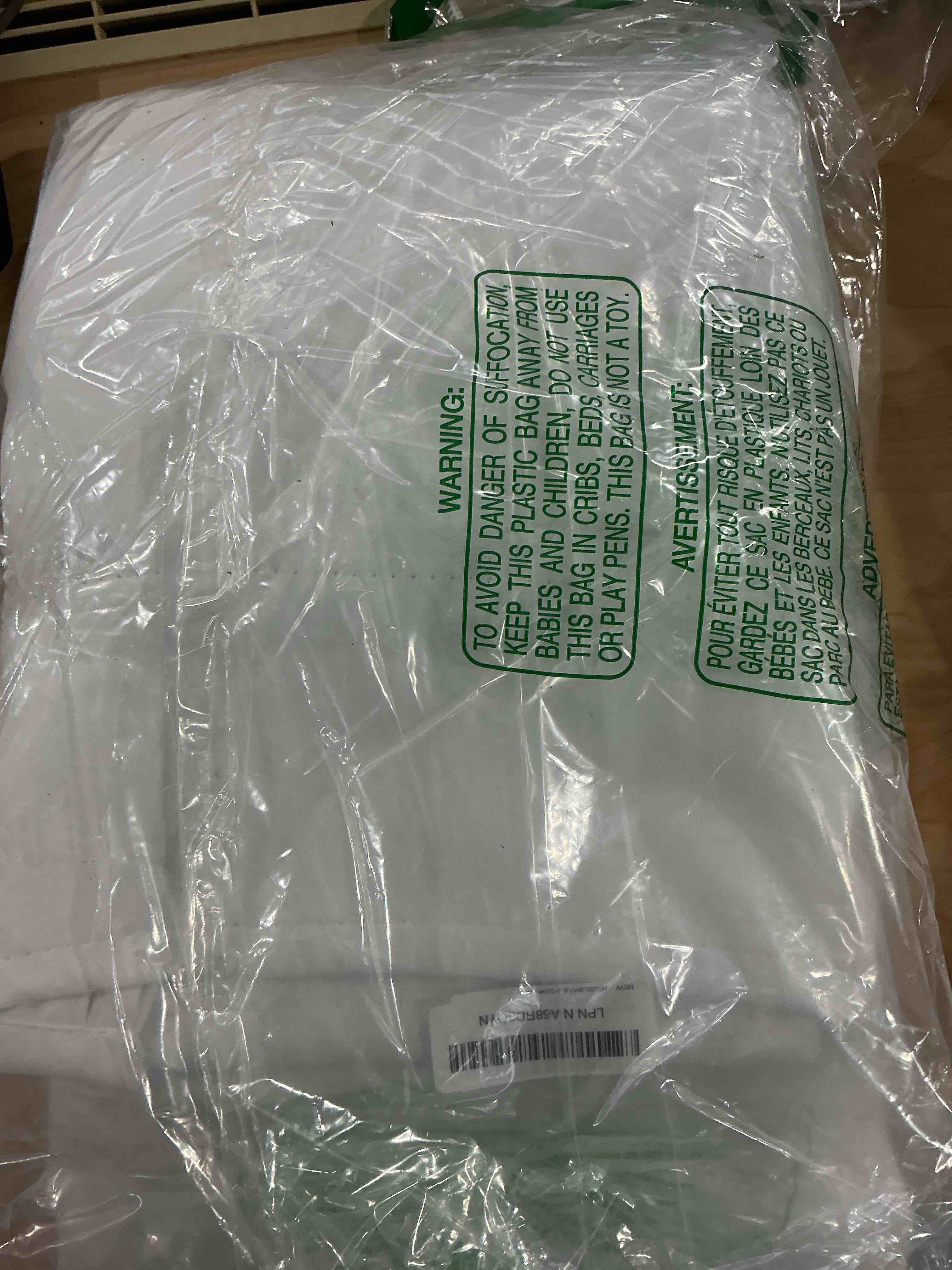 Condition photo showing Good Condition for NICETOWN 100% Blackout Window Curtain Panels, Cold and Full Light Blocking Drapes with Black Liner for Nursery, 84 Inches Drop Thermal Insulated Draperies (Pure White, 2 Pieces, 52 inches Wide) 52"W x 84"L (Pack of 2) Pure White