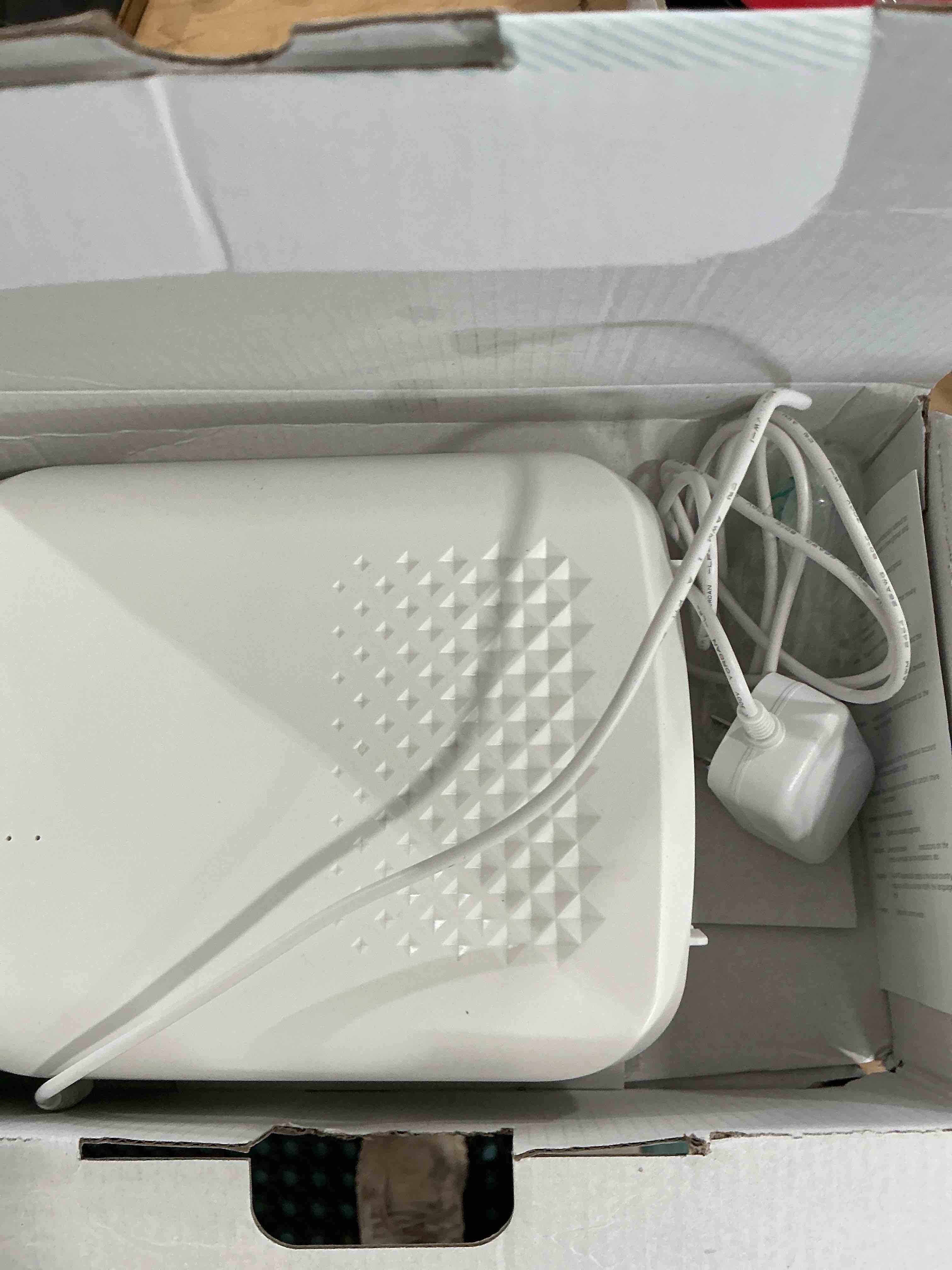 Condition photo showing Good Condition for Waterless Essential Oil Diffuser 3000 Sq.Ft Coverage for Large Home Hotel Office, 400ml Cold Air Scent Machine for Aromathrapy, Bluetooth App Control, No-Noise Aroma Diffuser On Wall Valentines Gift White