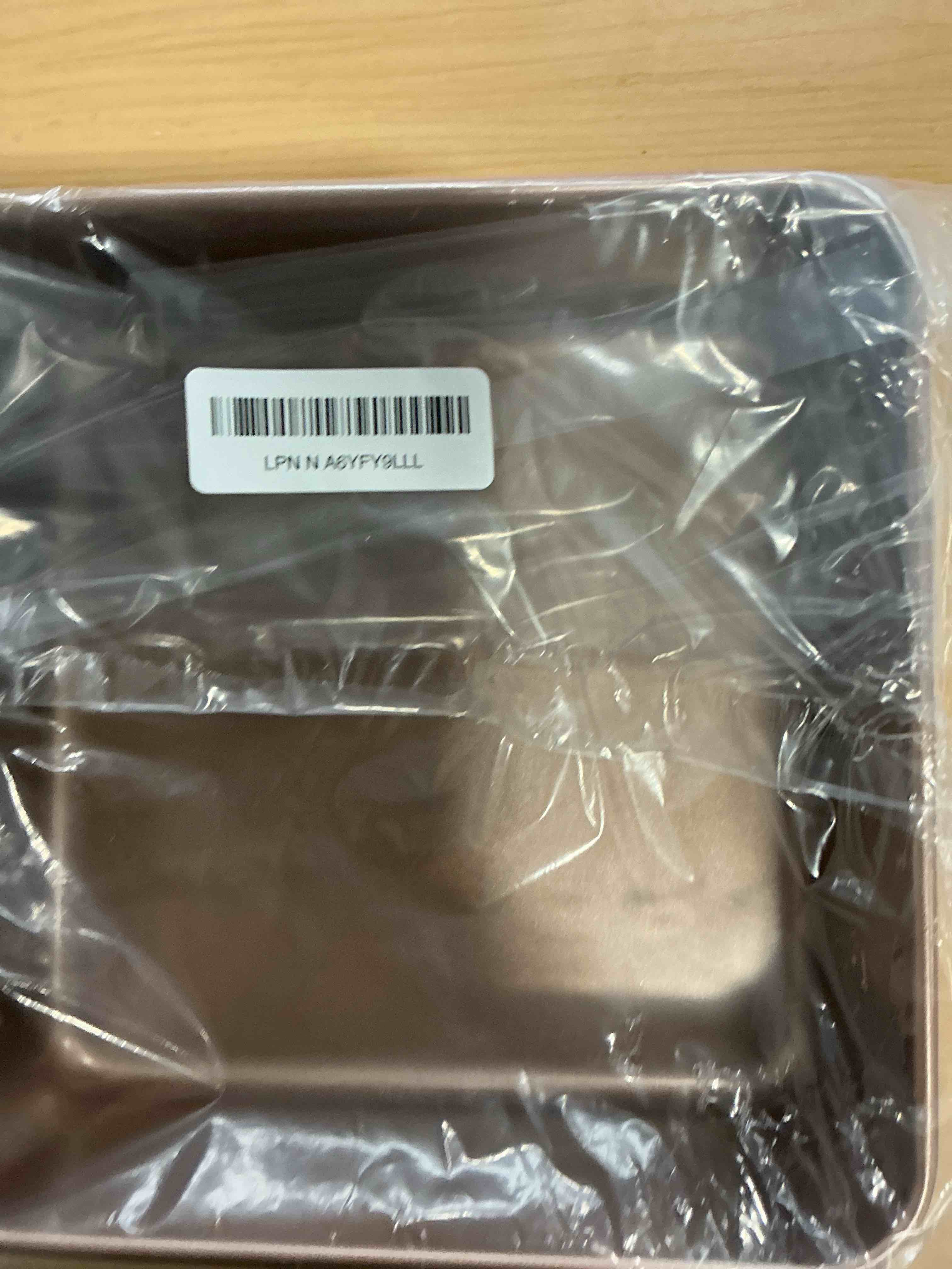 Condition photo showing Good Condition for Siking 8'' x 3'' Deep Square Cake Pan Baking Mold Non-stick Coating Heavy Duty Brownie Bread Tray ( Champagne Gold ) (8 8 3 inch) 8 x 8 x 3 inch