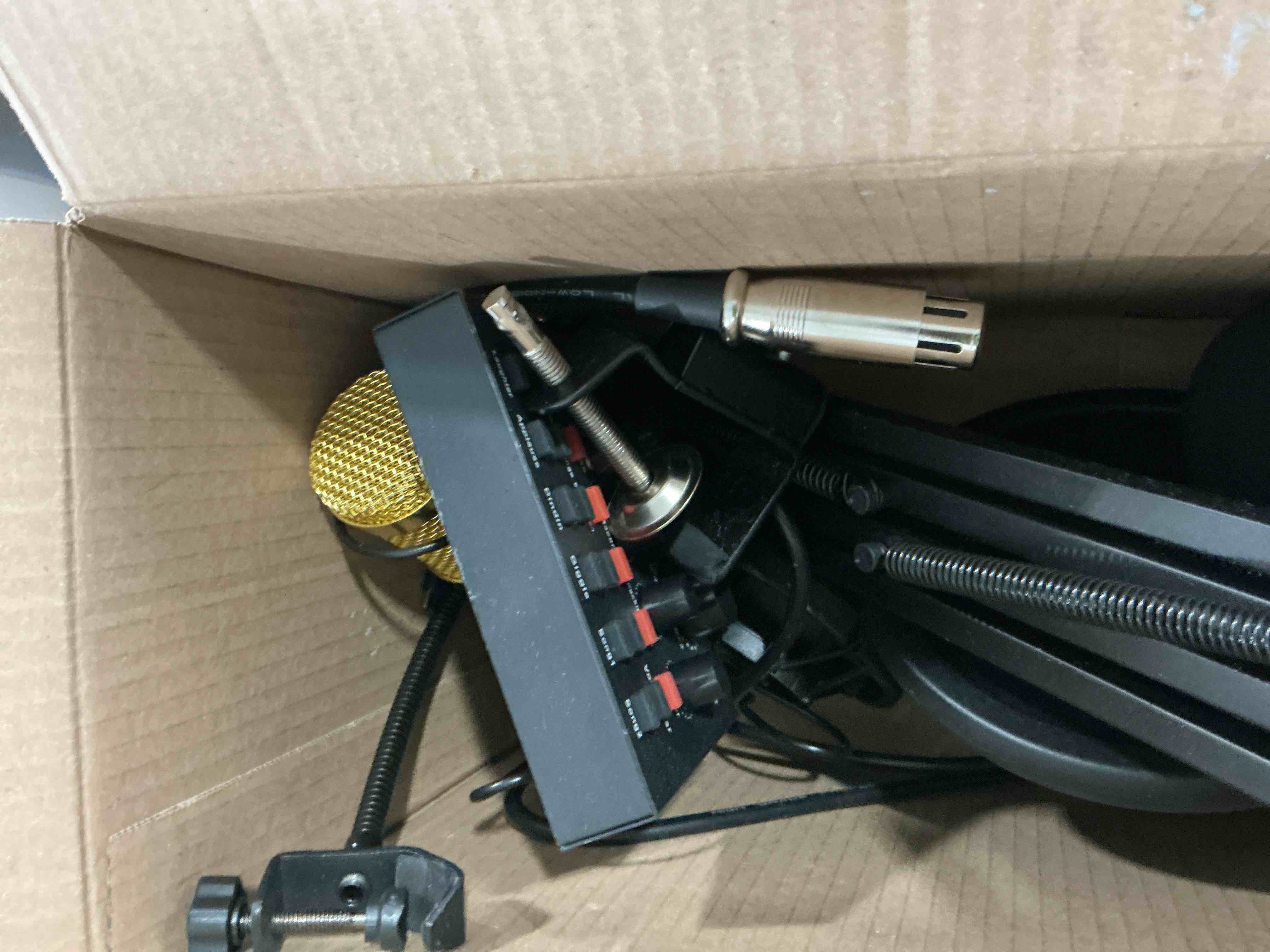 Condition photo showing Good Condition for Podcast Equipment Bundle, BM-800 Recording Studio Package with Voice Changer, Live Sound Card - Audio Interface for Laptop Computer Vlog Living Broadcast Live Streaming YouTube TikTok (AM100-V8)