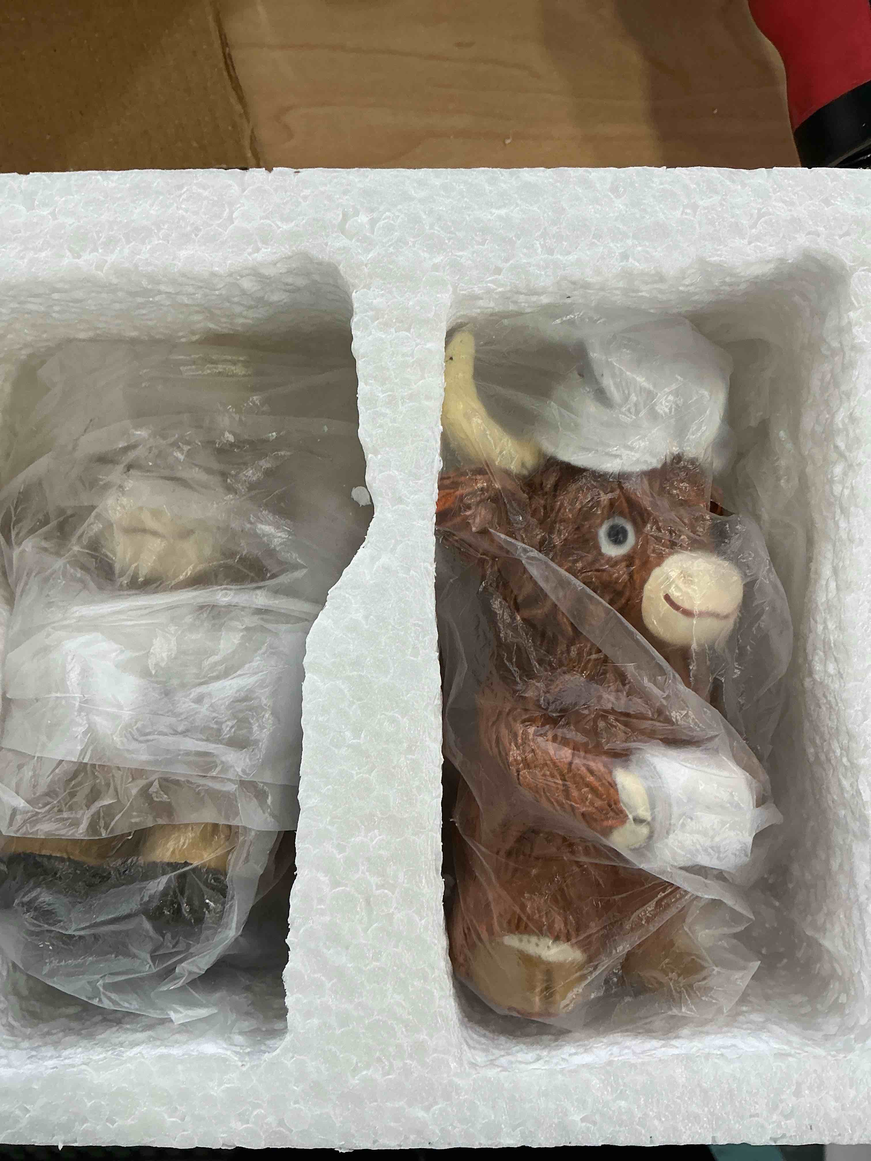 Condition photo showing New/Like New for Burbell 2 Pcs Highland Cow Bathroom Figurines Bathroom Theme Highland Cow Christmas Gnomes Bath Resin Statue Calf Gifts for Christmas Farmhouse Home Garden Kitchen Office Tiered Tray Table Decor