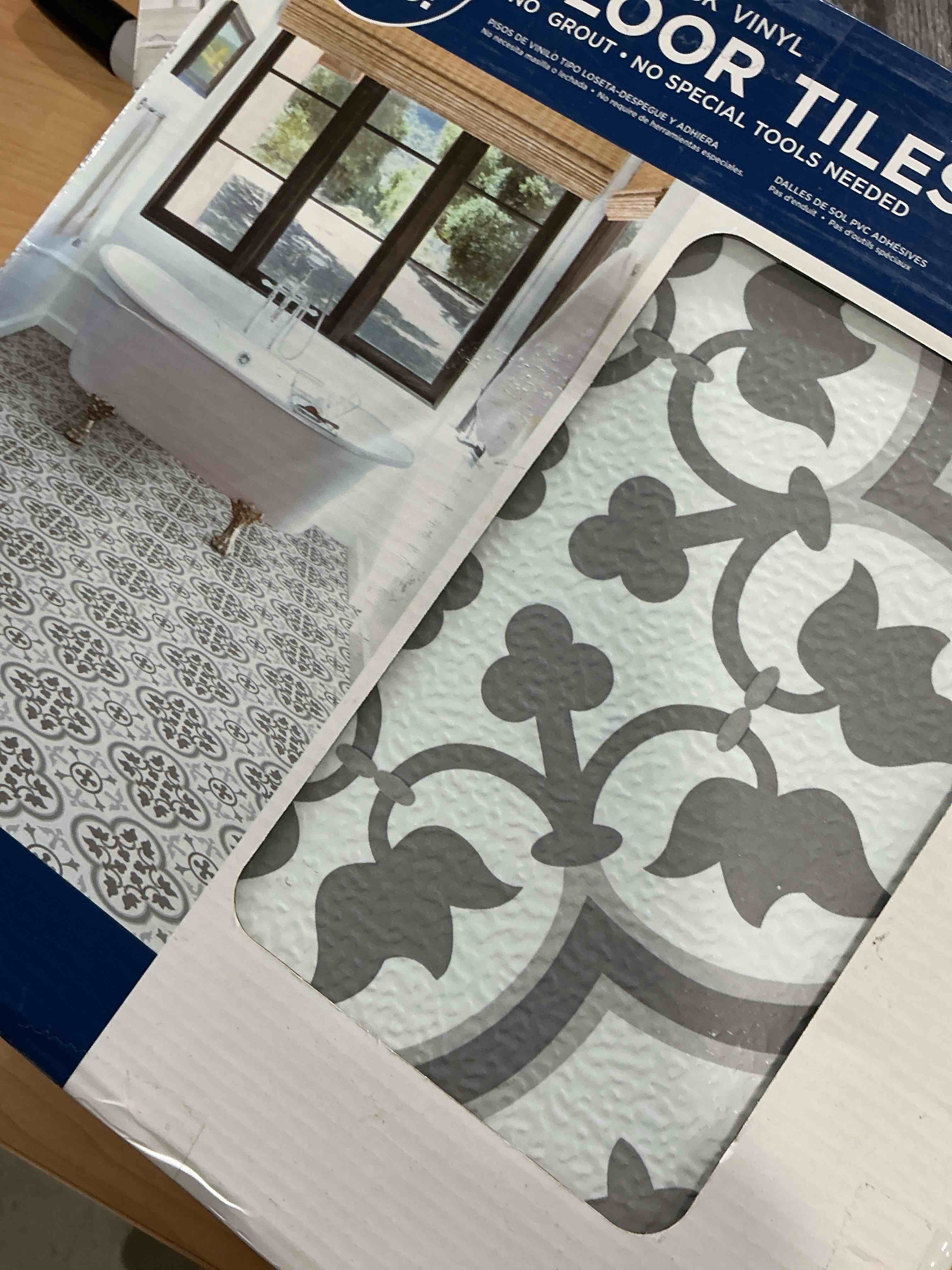 Condition photo showing Good Condition for look at pictures for accurate design FloorPops Gray Massimo Peel & Stick Floor Tiles, FP3988