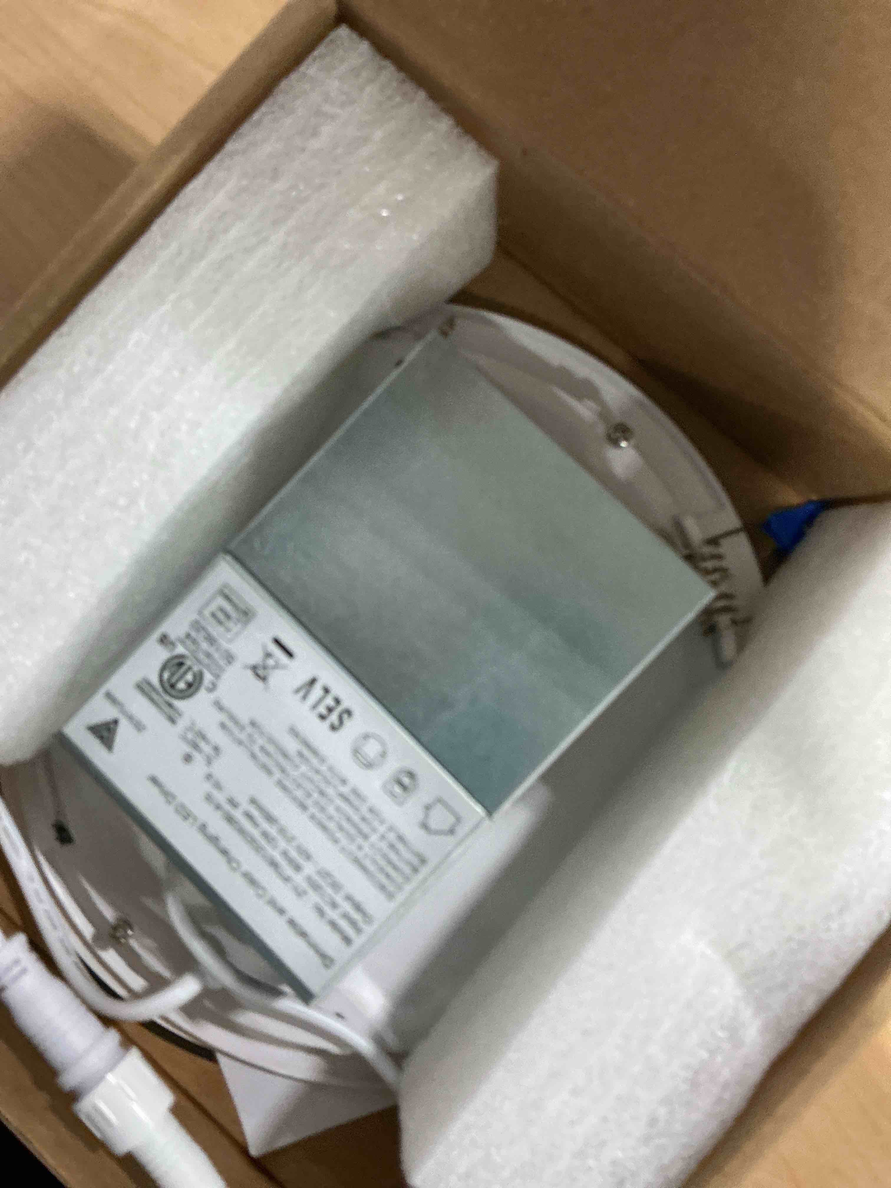 Condition photo showing Good Condition for 6 Inch 5CCT Ultra-Thin LED Recessed Ceiling Light with Junction Box, 2700K/3000K/3500K/4000K/5000K Selectable, 1100LM Dimmable Canless Wafer Downlight, 12W Eqv 110W-ETL&FCC