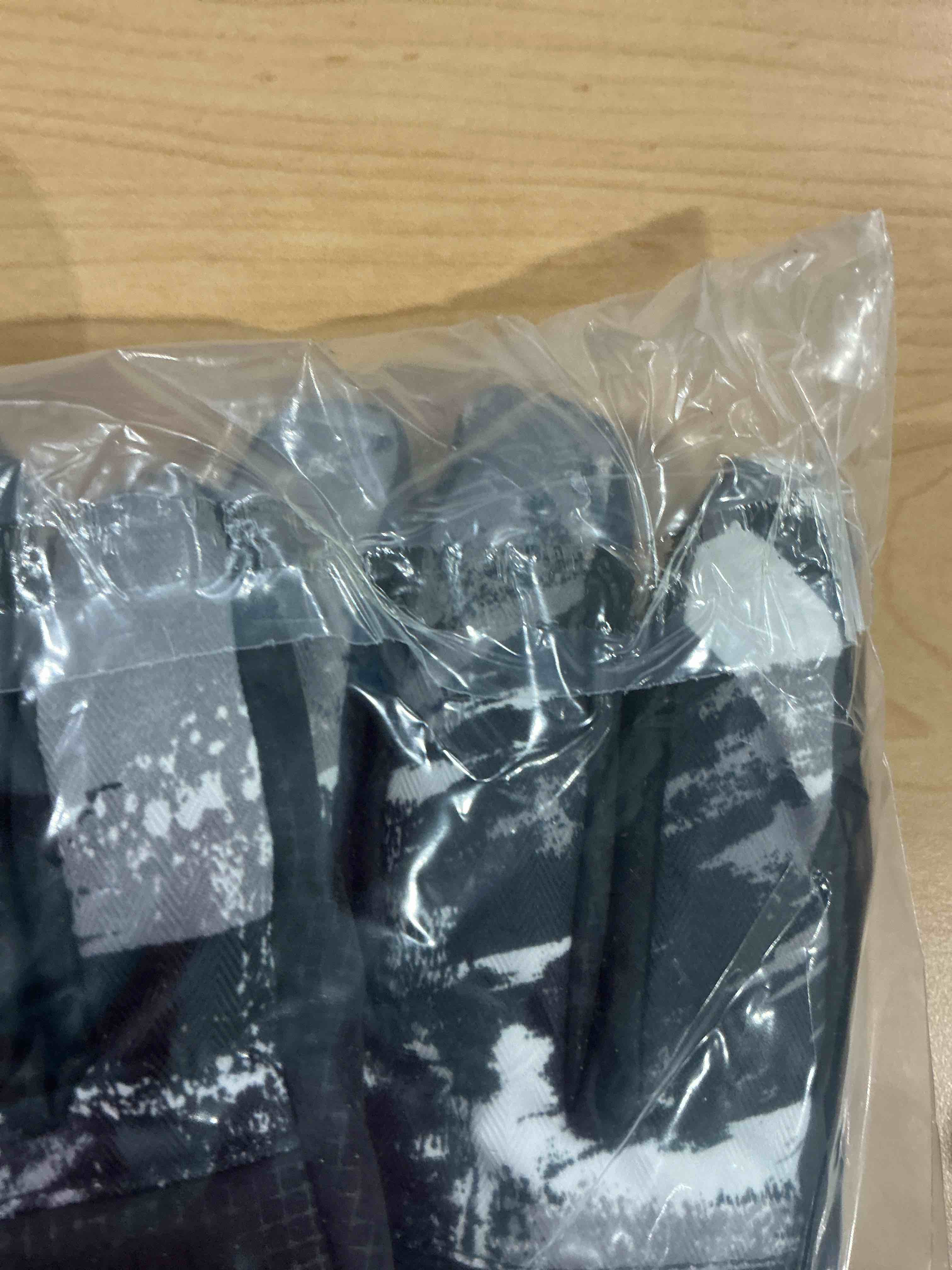 Condition photo showing New/Like New for Ski Gloves, Warmest Waterproof and Breathable Snow Gloves for Cold Weather, Fits Both Men & Women,for Parent Child Kids Outdoor Grey M(Fit Kids11-15 Years and Women size S-M)