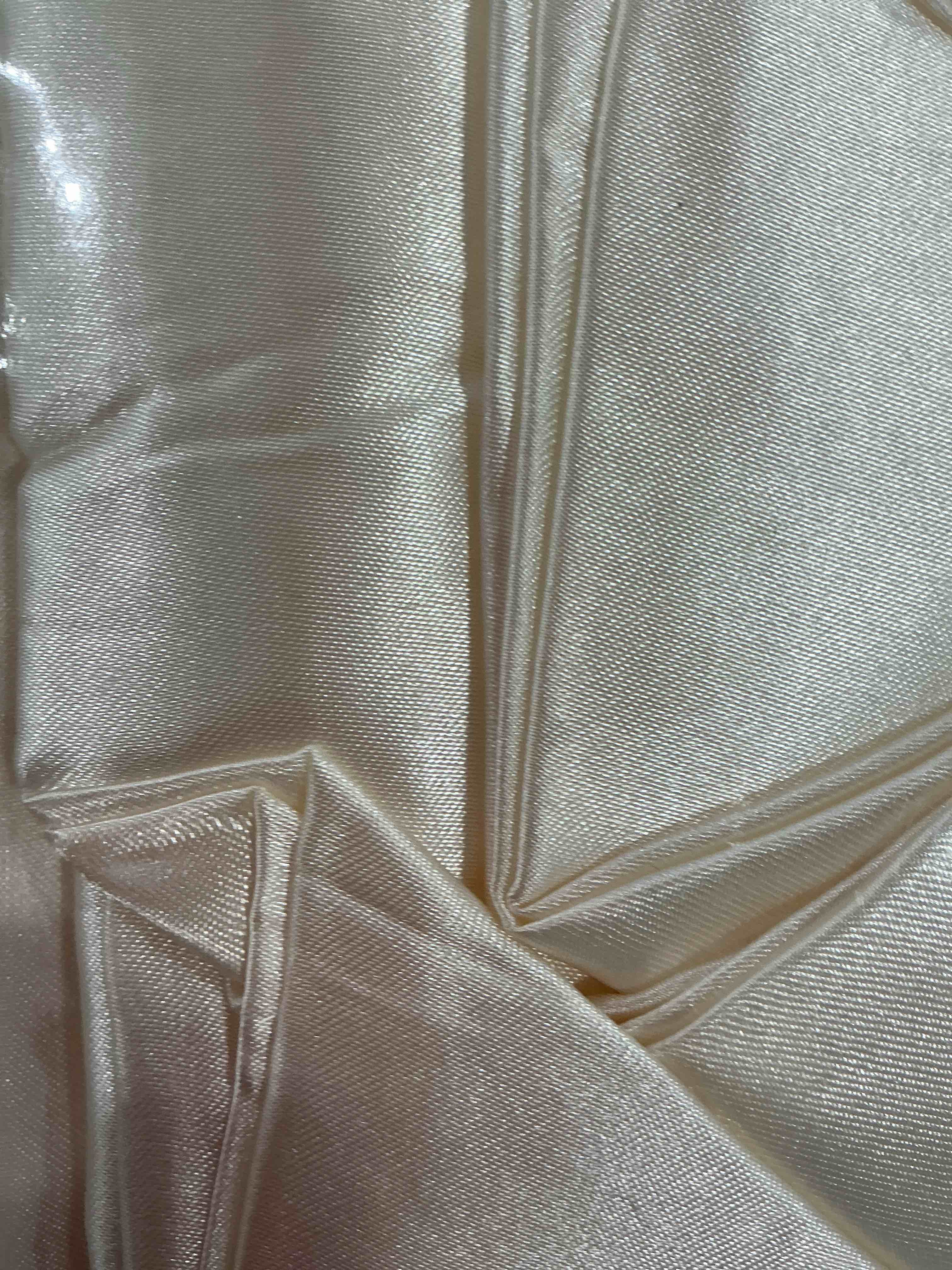 Condition photo showing New/Like New for Madison Park Essentials Satin Sheet Set Luxury and Silky with Natural Sheen, Elastic 14" Pocket fits up to 16" Mattress, All Around Elastic - Year-Round Bedding, Full, Ivory, 6 Piece Ivory Sheet Set 6PC Full