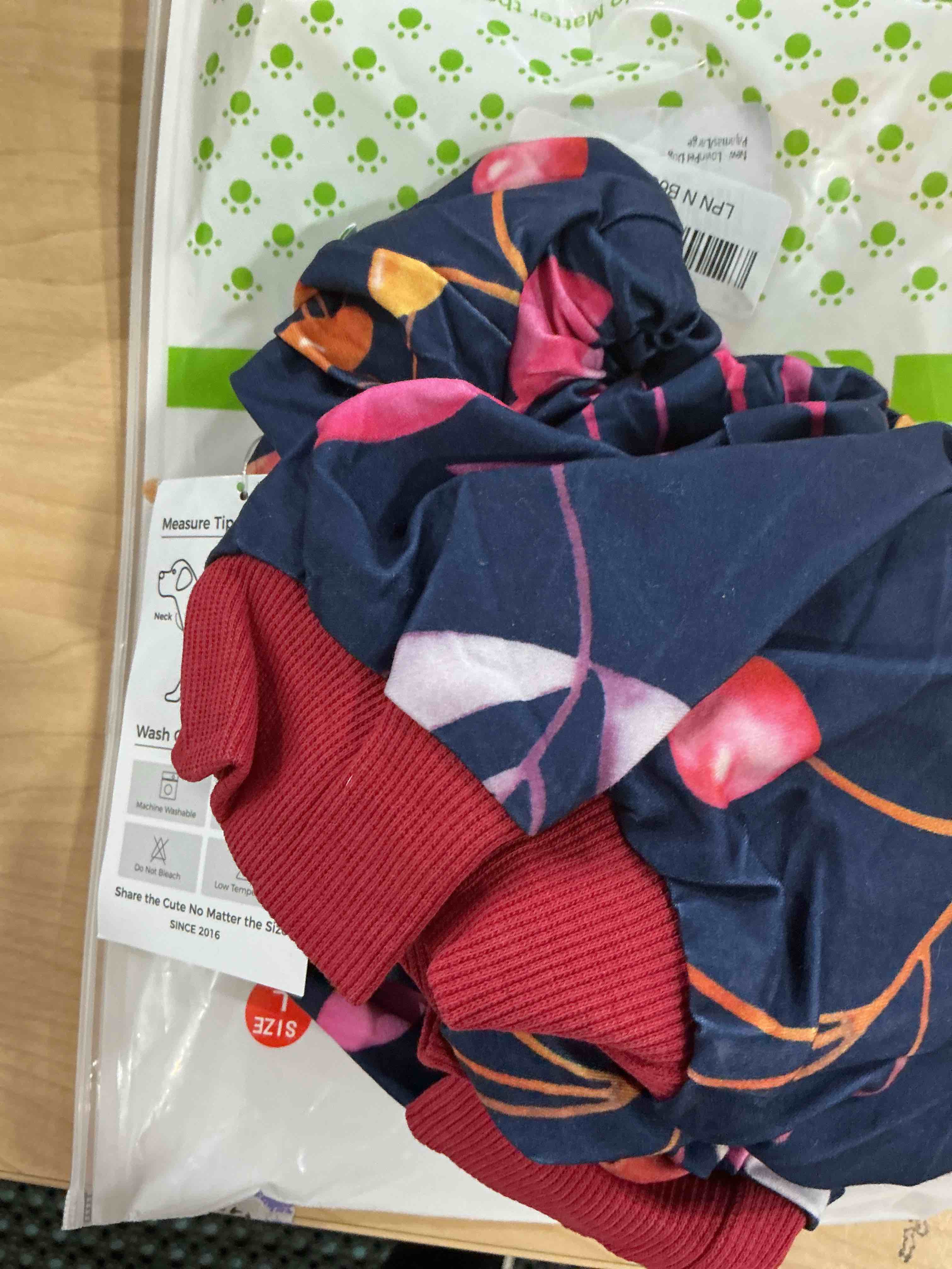 Condition photo showing Good Condition for LovinPet Dog Pjs Large Breed, Navy Berries Print, Pitbull Jammies, Weimaraner Protective Clothing, Lightweight Pullover Dog Pajamas, Full Coverage Weimaraner Pajamas, Large Large Multi-colored