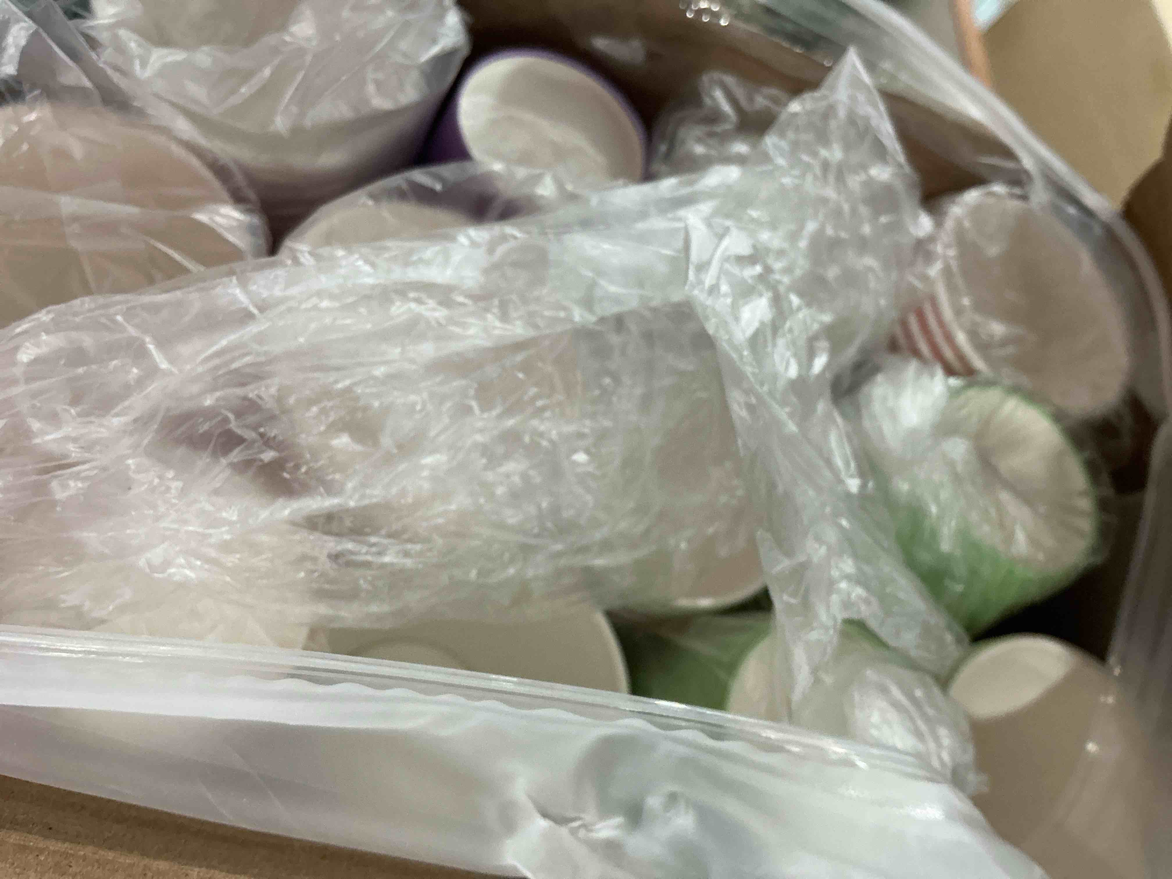 Condition photo showing New/Like New for 1200 Pack 2 oz Disposable Paper Cups Small Paper Coffee Drink Cups for Candy, Biscuits, Bathroom Use, Parties, Picnics, and Travel(Macaron Colors)