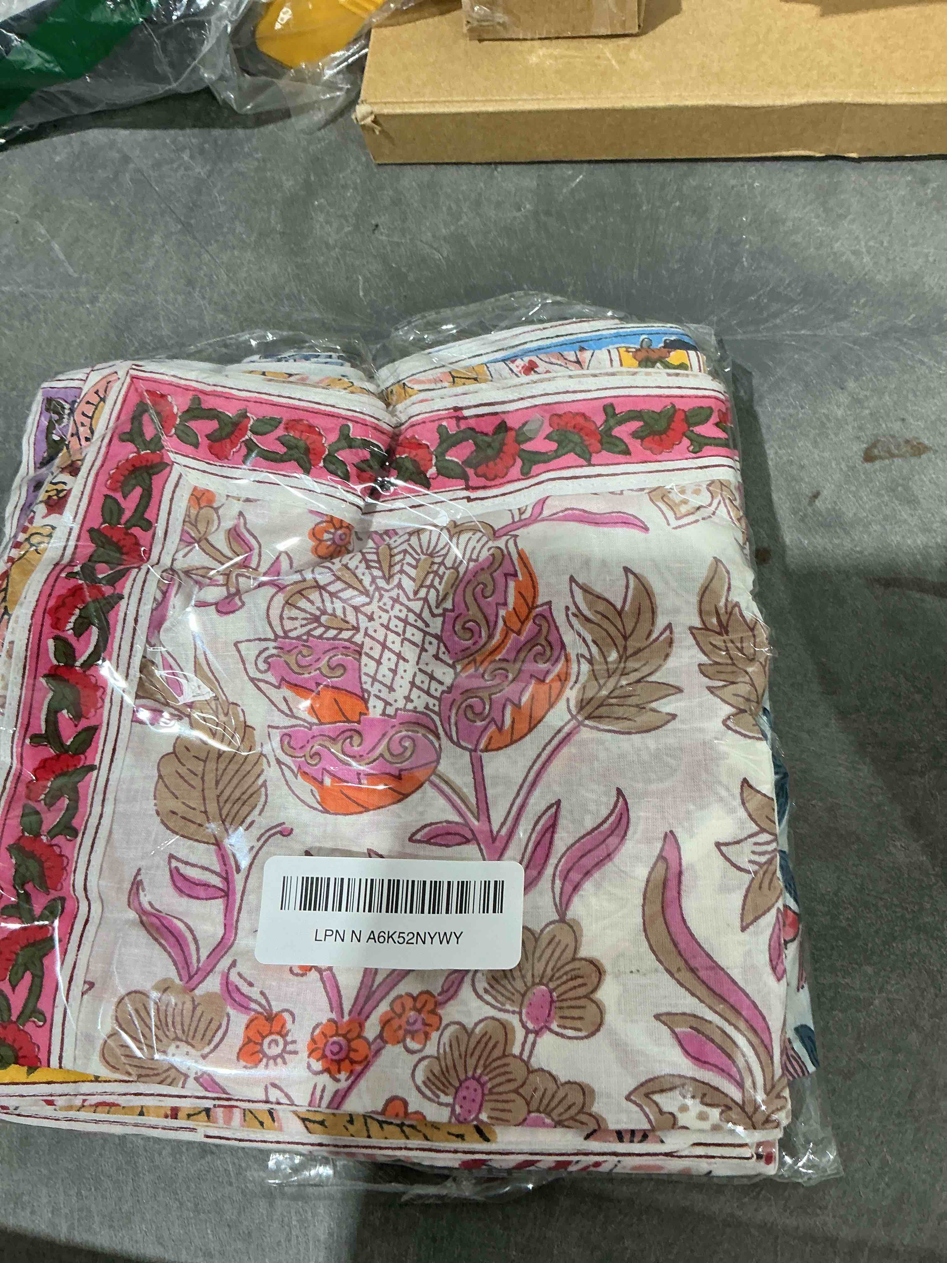 Condition photo showing New/Like New for INDIANHANDICRAFTS 10-Piece Mix & Match Napkin Set, Cotton Cloth Dinner Napkins, Boho Shibori Tie-Dye Pattern, 16x16 Inch