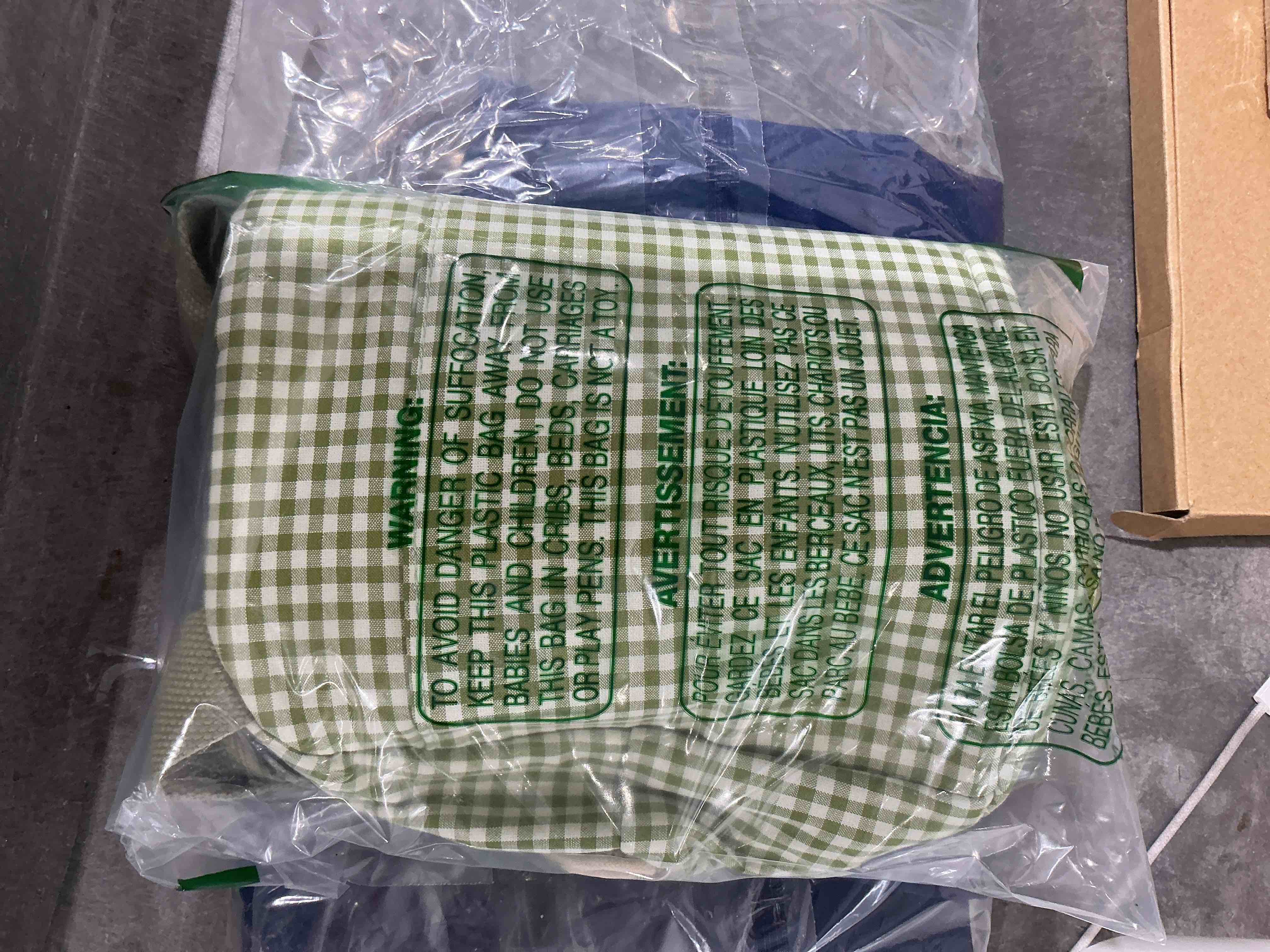 Condition photo showing New/Like New for Bluboon Lunch Box for Women Cute Lunch Bag Reusable Insulated Lunch Bags Large Capacity Lunchbox Cooler for Work Picnic or Travel Sage Green White grid