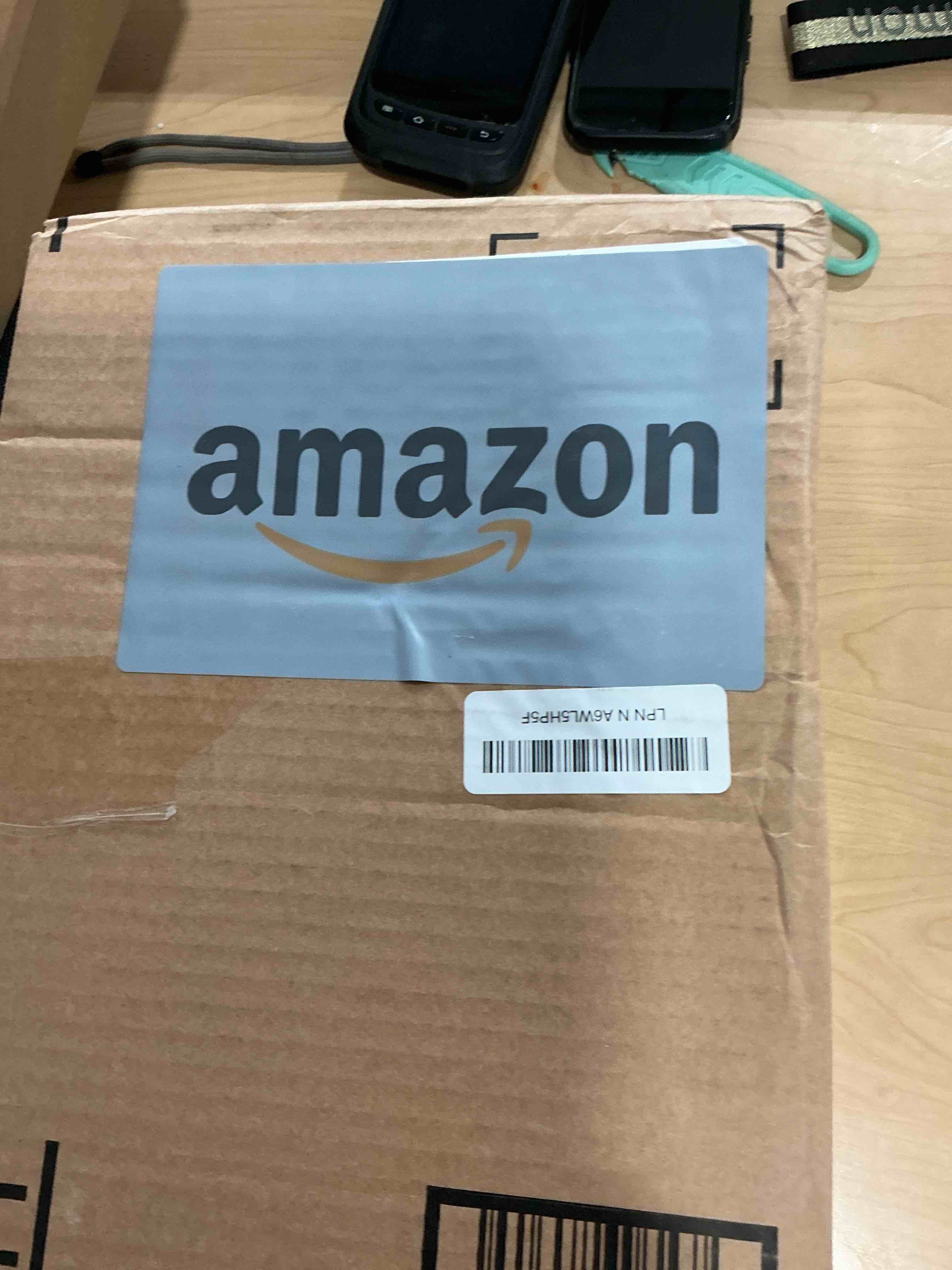 Condition photo showing Good Condition for bella 10 Speed Countertop Blender, Juicer & Smoothie Maker, Fits-anywhere™ Kitchenware, Slim Flip & Store Design, Dishwasher Safe 48oz Capacity Pitcher & Lid, Stainless Steel Blade, 450 Watt, Plum Plum 6 Cup