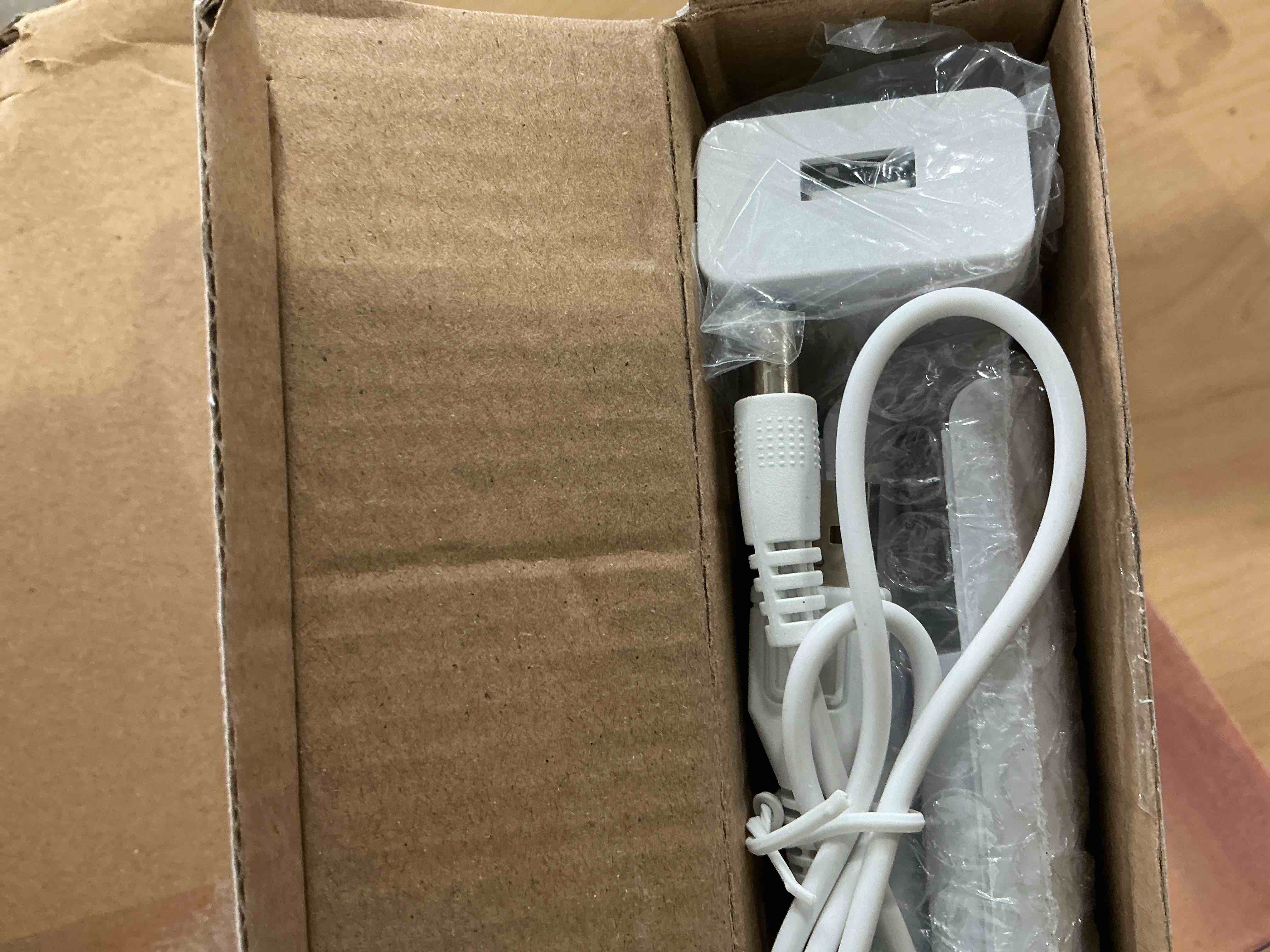 Condition photo showing New/Like New for Remote Controller Charger for Wii/Wii U with 2 Pack 2800mAh Rechargeable Battery Pack, 2 Port Charging Station for Wii Controller, Remotes are not Included 5.1 * 2.3 inches White