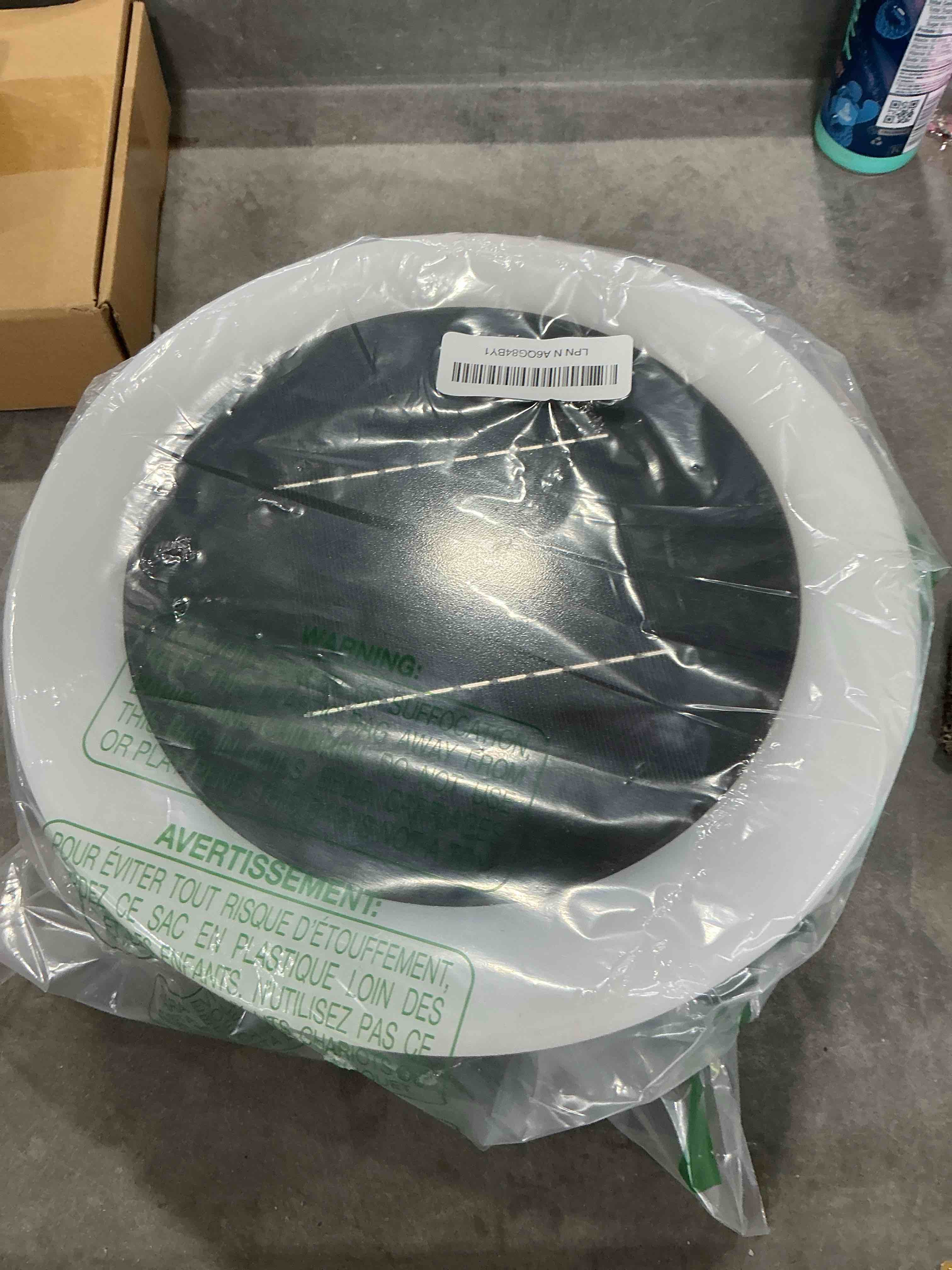 Condition photo showing New/Like New for Solar Post Lights, 11" Modern Pillar Light Outdoor Column Gate Posts Cap Lamp Outside Waterproof Solar Lantern 3000K LED Landing Lighting Fixture for Patio Driveway Garden Decoration 11.0"x11.0"x5.7"