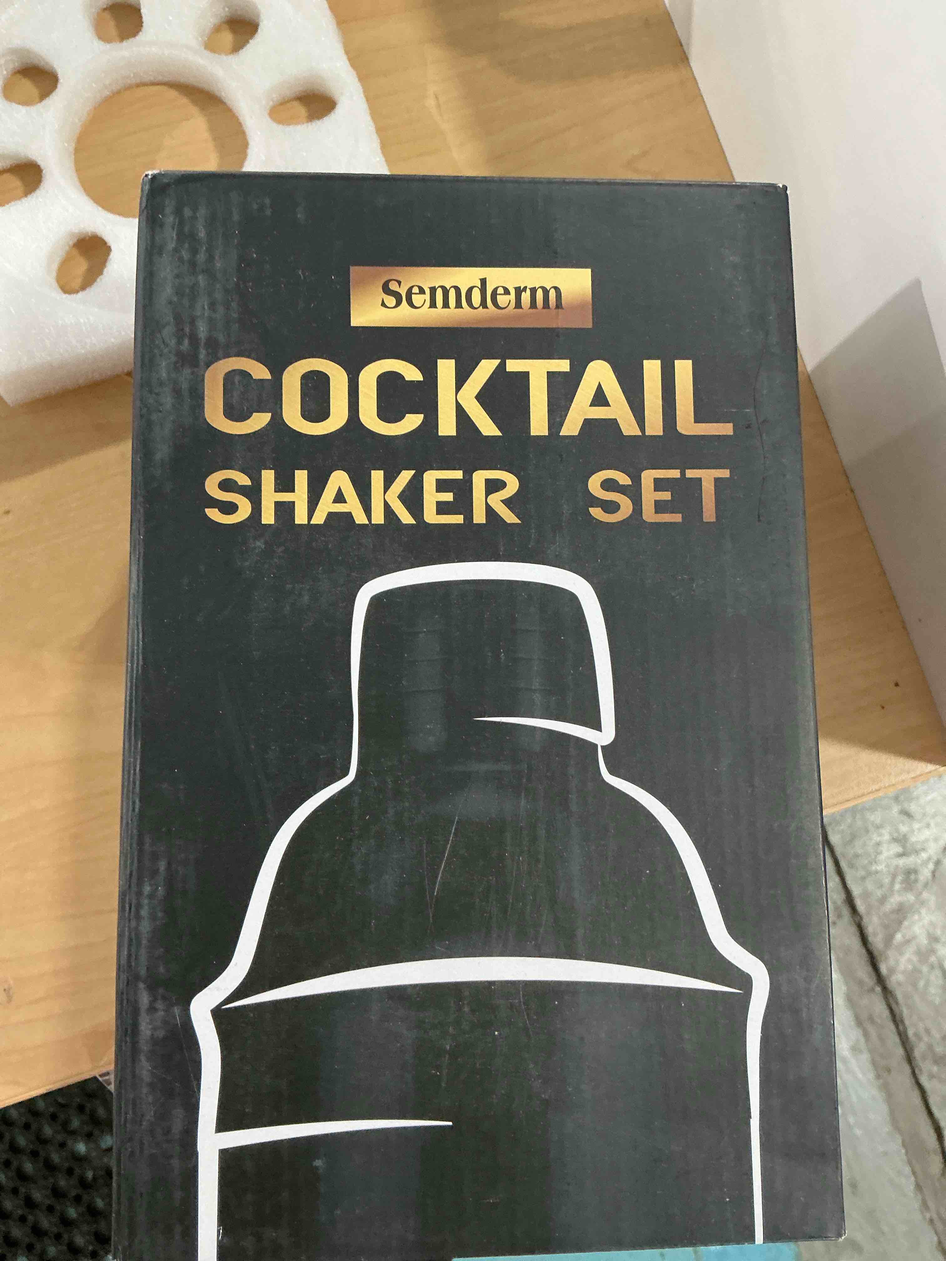 Condition photo showing New/Like New for Cocktail Shaker Set, 18/8 Food-Grade Stainless Steel Mixology Bartender Kit 10-Piece Bar Tools with Stylish Bamboo Stand - Rust-Proof & Dishwasher Safe - Professional Martini Shaker Gift for Men, Dad Silver Cobbler