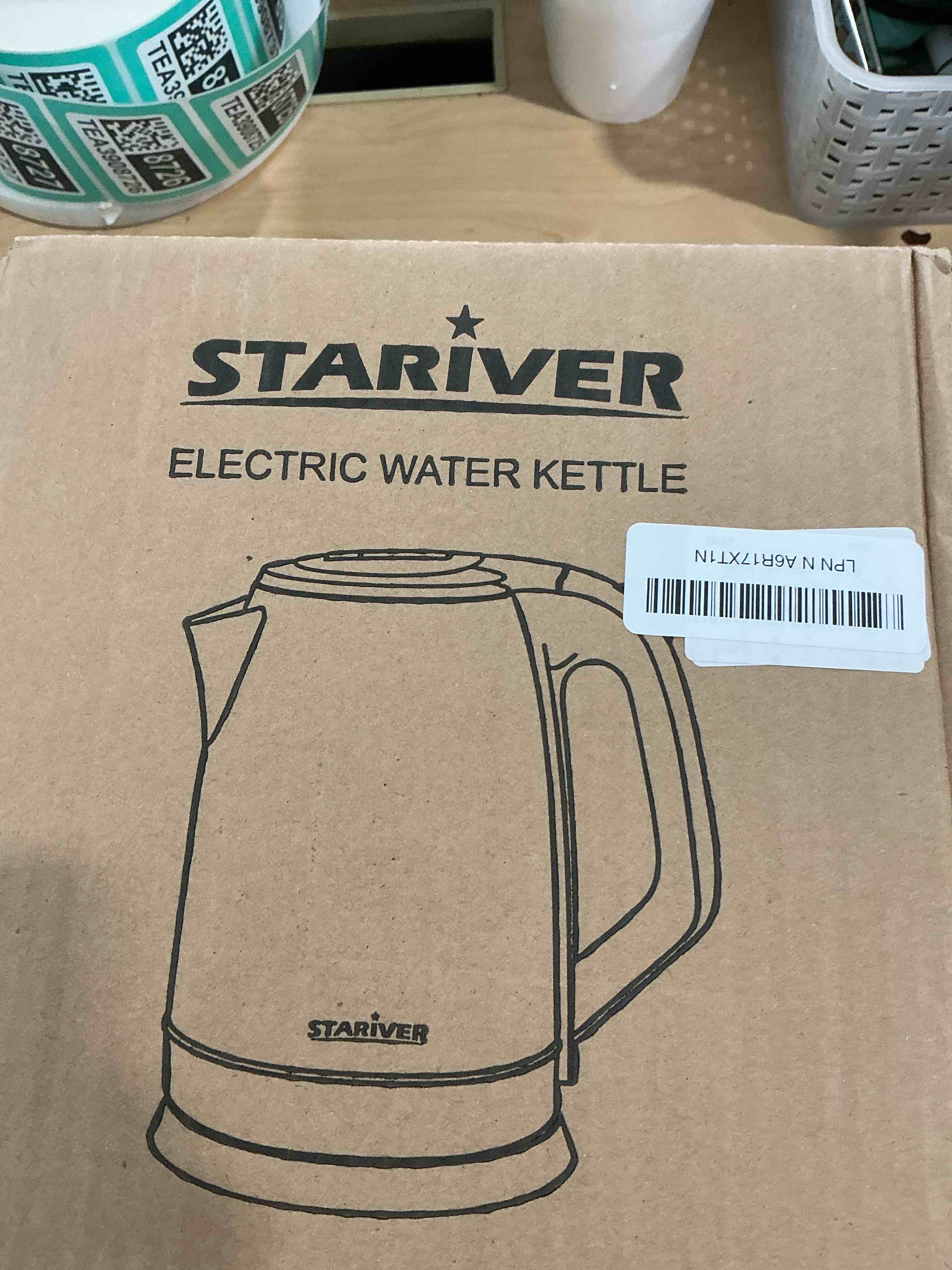 Condition photo showing New/Like New for Stariver 2.5L Large Electric Kettle, BPA Free Stainless Steel Water Heater, Fast Boil Electric Tea Kettle, Water Boiler with Auto Shut-Off & Boil-Dry Protection for Family (10-12 Cups) Black Silver