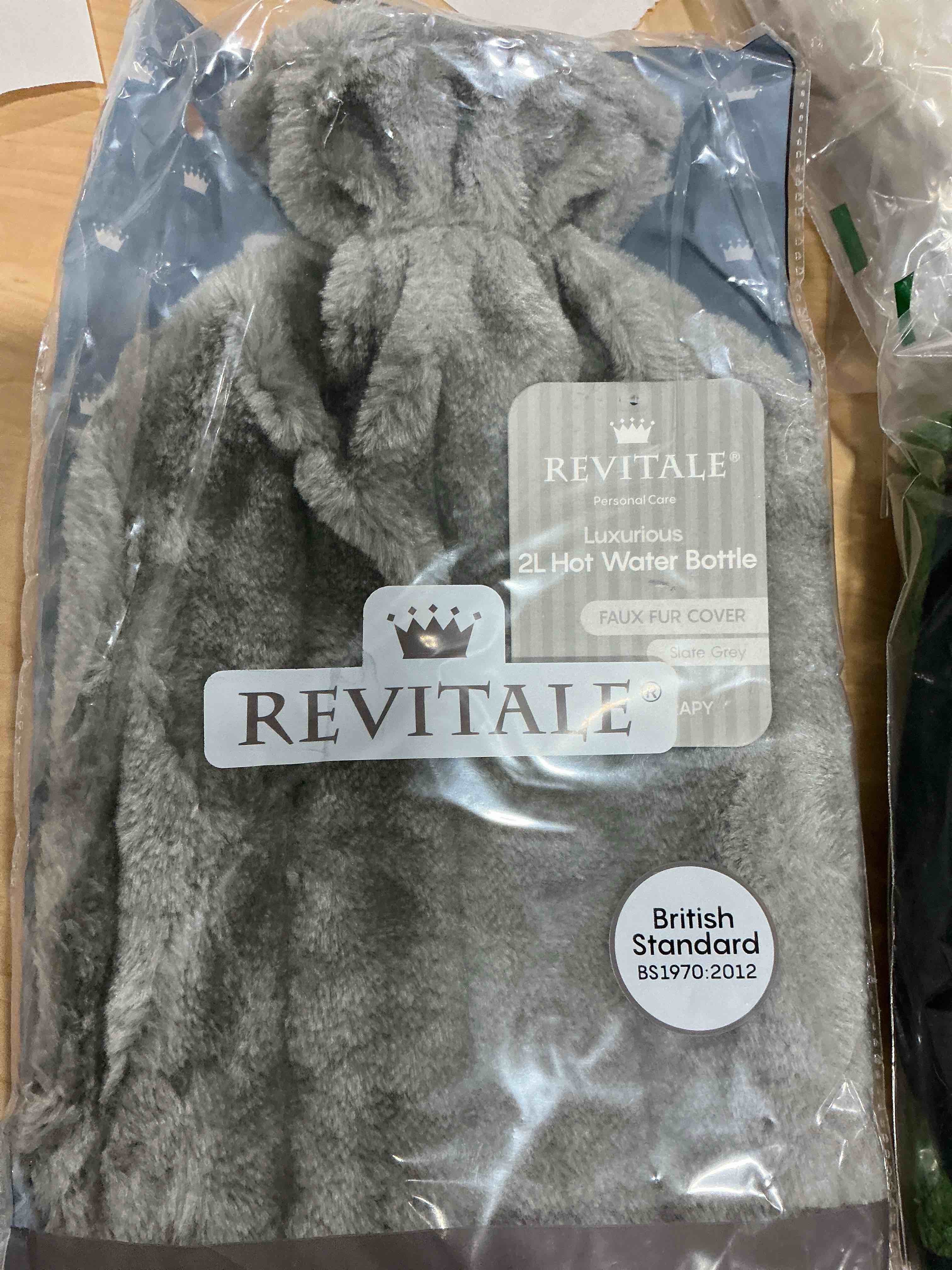 Condition photo showing Good Condition for Revitale Luxury Cosy Hot Water Bottle 2 Litre, Soft Cover, Single Ribbed Natural Rubber 2025, British Standard BS1970:2012, Durable & Leak-Resistant (Slate Grey)
