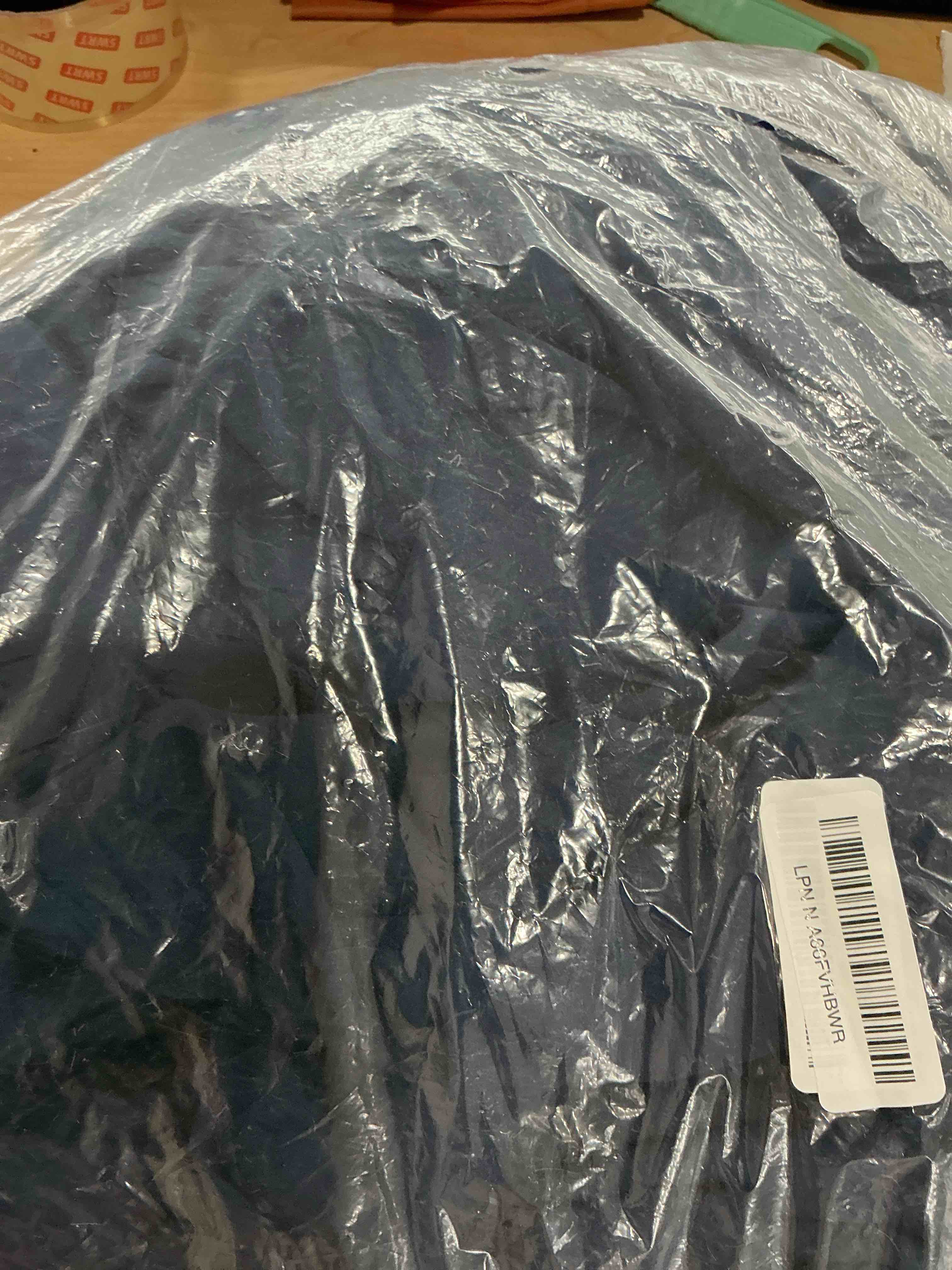 Condition photo showing Good Condition for Fivenl 12 Packs Navy Blue 10Ft Chiffon Table Runner 27 x 120 Inches Sheer Chiffon Wedding Table Runner Romantic Boho Rustic Table Runner for Wedding Bridal Baby Shower Birthday Party Table Decoration Navy Blue 27" x 120"