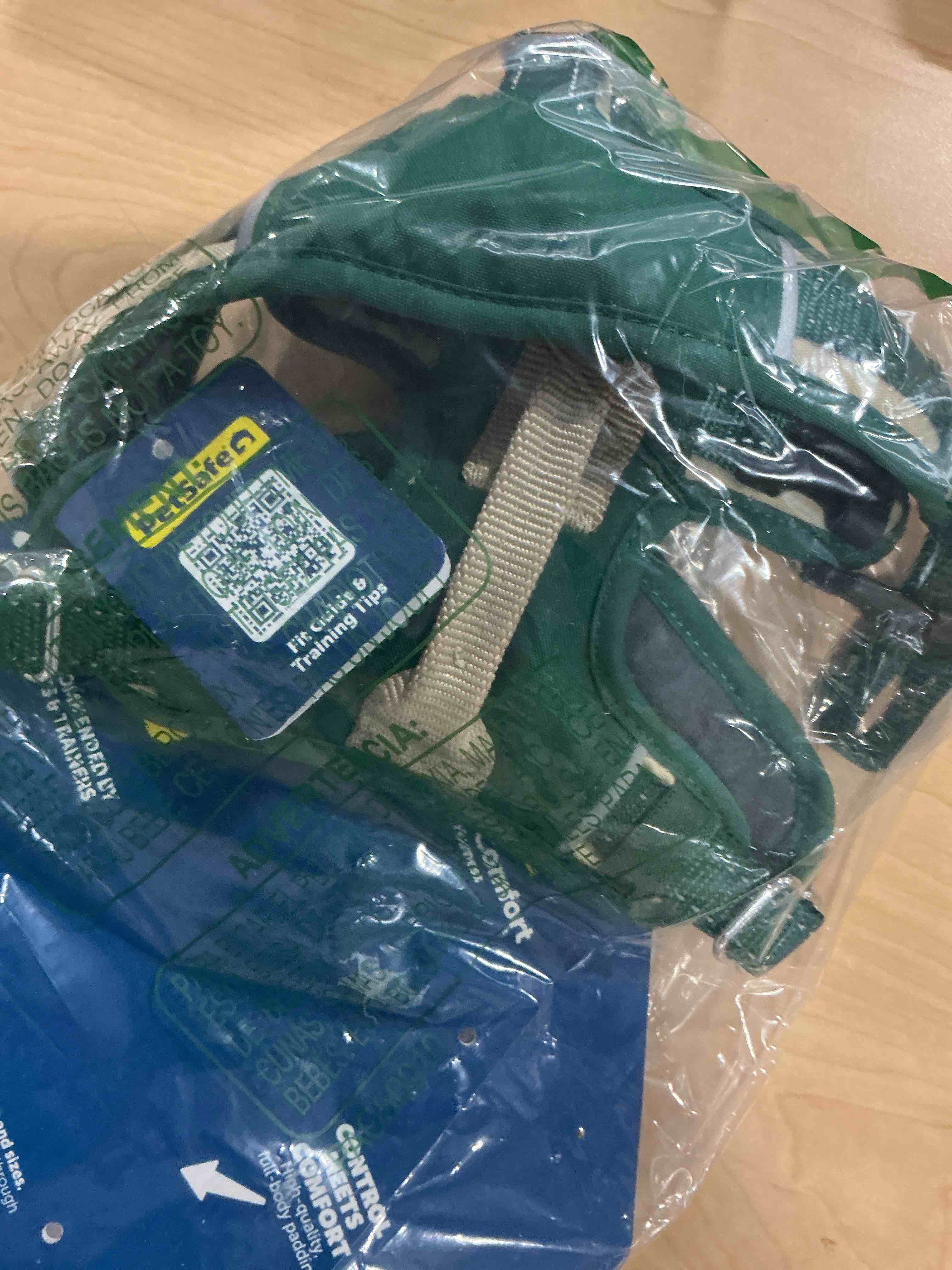 Condition photo showing New/Like New for PetSafe Easy Walk Comfort No-Pull Dog Harness - Better Walk Training Harness - Full Body Padded Design - Durable Fabric - 5 Point Adjustable Fit - Everyday Leash Training - Green - Small/Medium Green Small